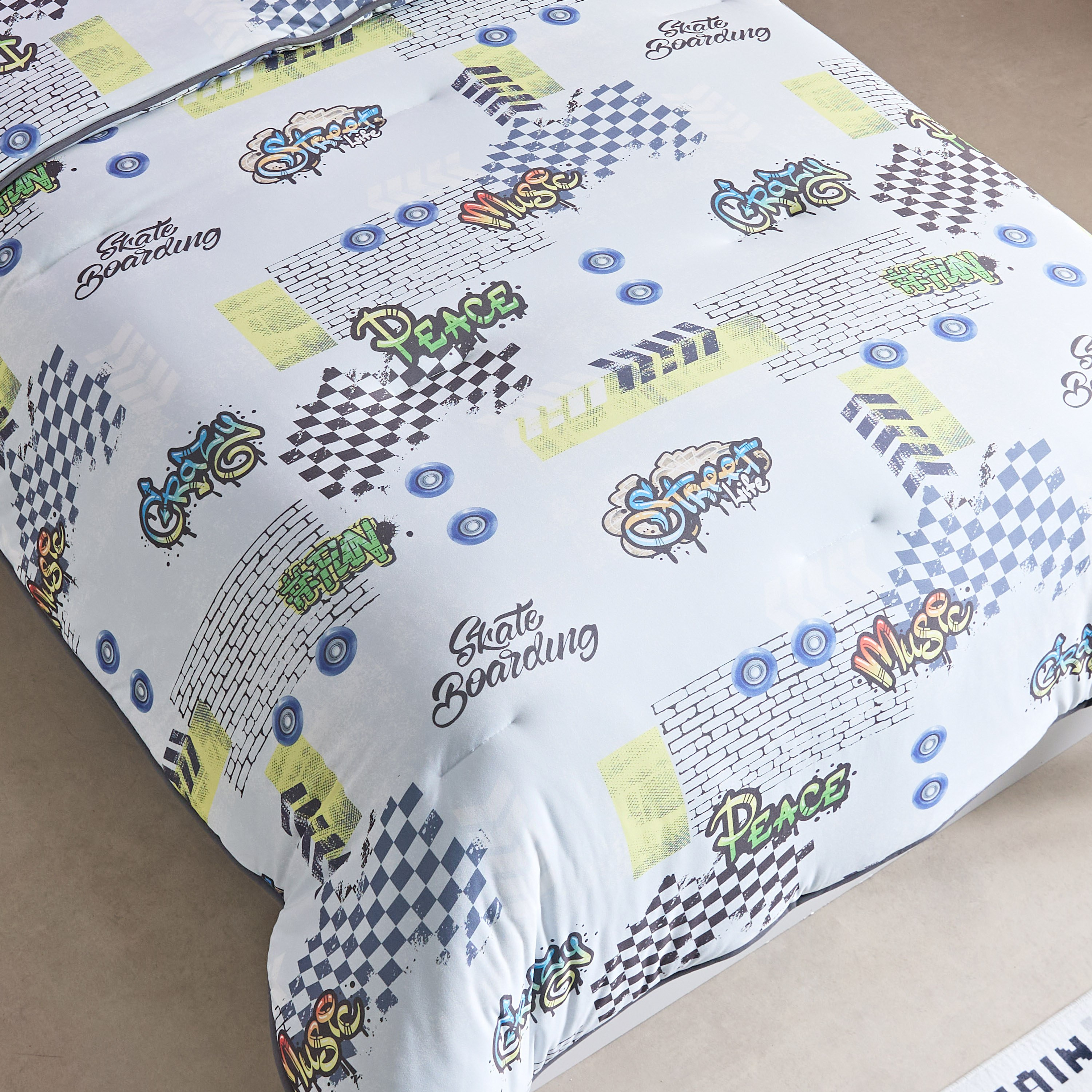 طقم لحاف جيرسي فردي من الألياف الدقيقة قطعتين بطبعات من توم جيرهيد - 135x220 سم-hbxhomeware-hbxkidsandyouth-image-4