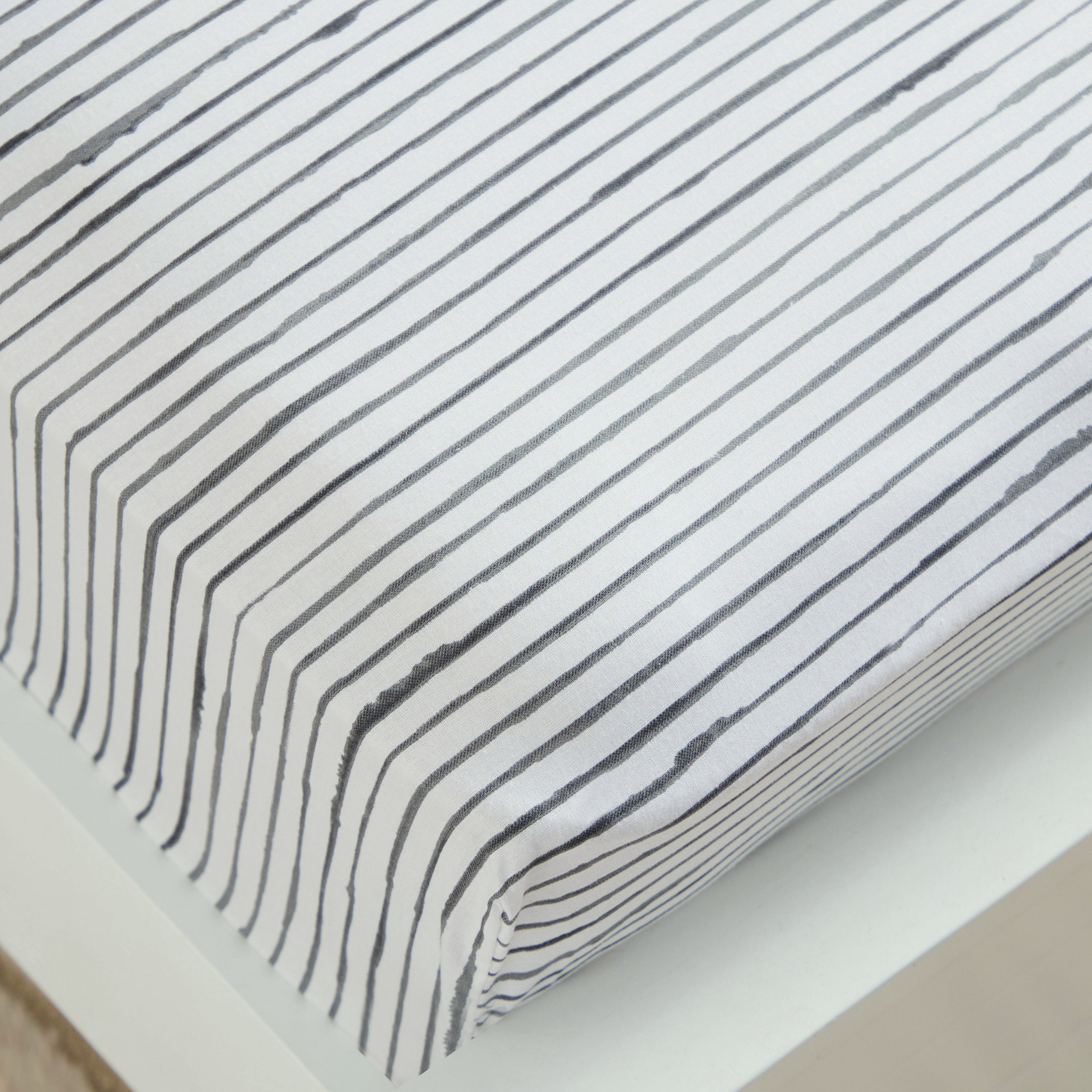 شرشف مطّاطي قطن كينج بطبعات لونير من ماديسون - 180x200+25 سم-hbxhomeware-hbxbedroom-image-5
