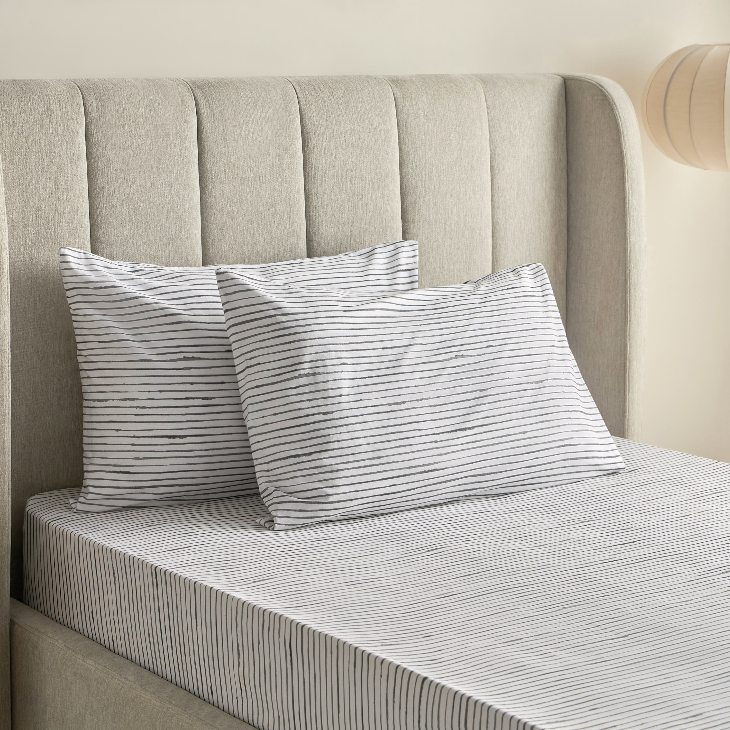 طقم أغطية وسائد قطن بطبعات من قطعتين من ماديسون لونير - 50x75 سم-hbxhomeware-hbxbedroom-image-1