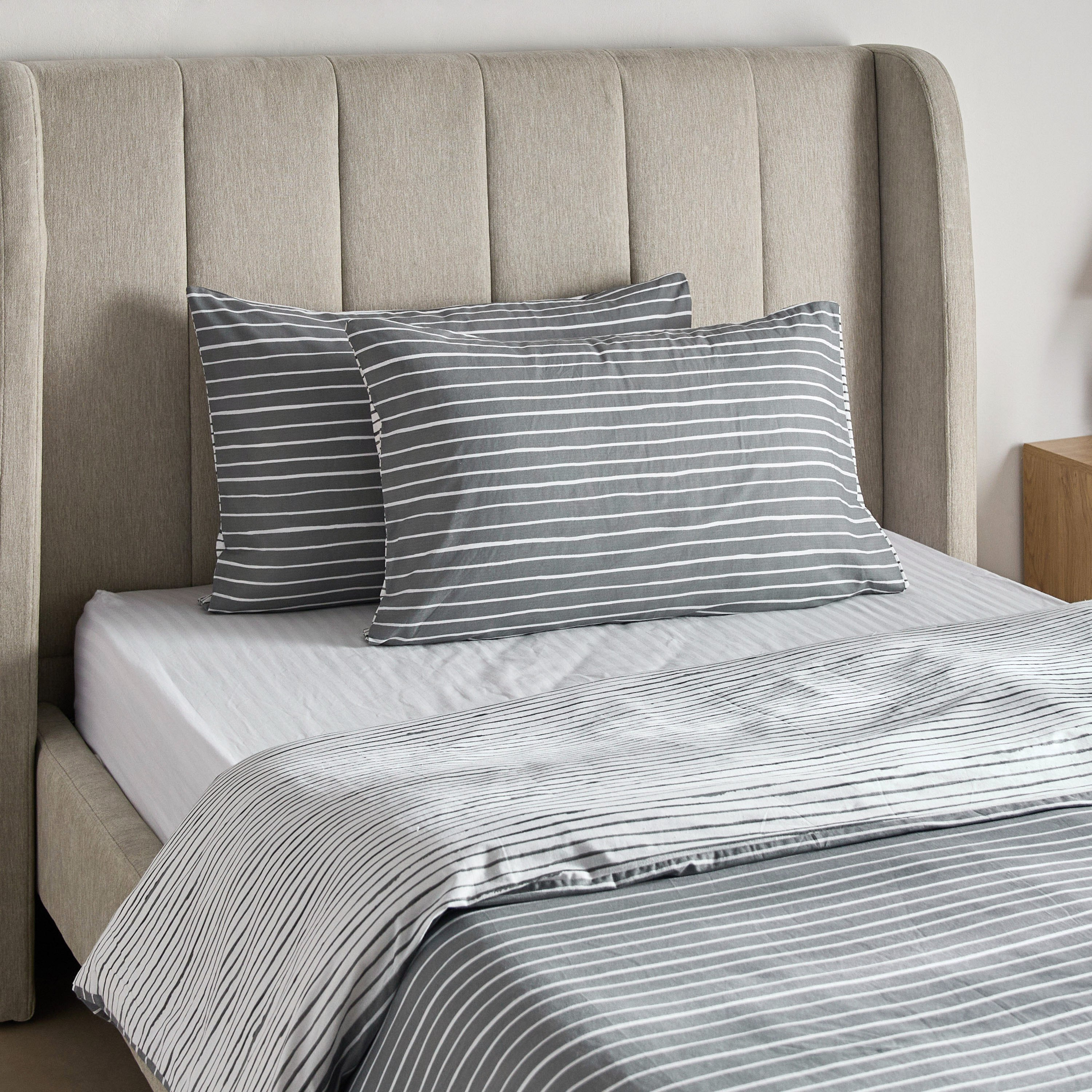 طقم غطاء لحاف مبطن توين قطن بطبعات 3 قطع لونير من ماديسون - 150x220 سم-hbxhomeware-hbxbedroom-image-1