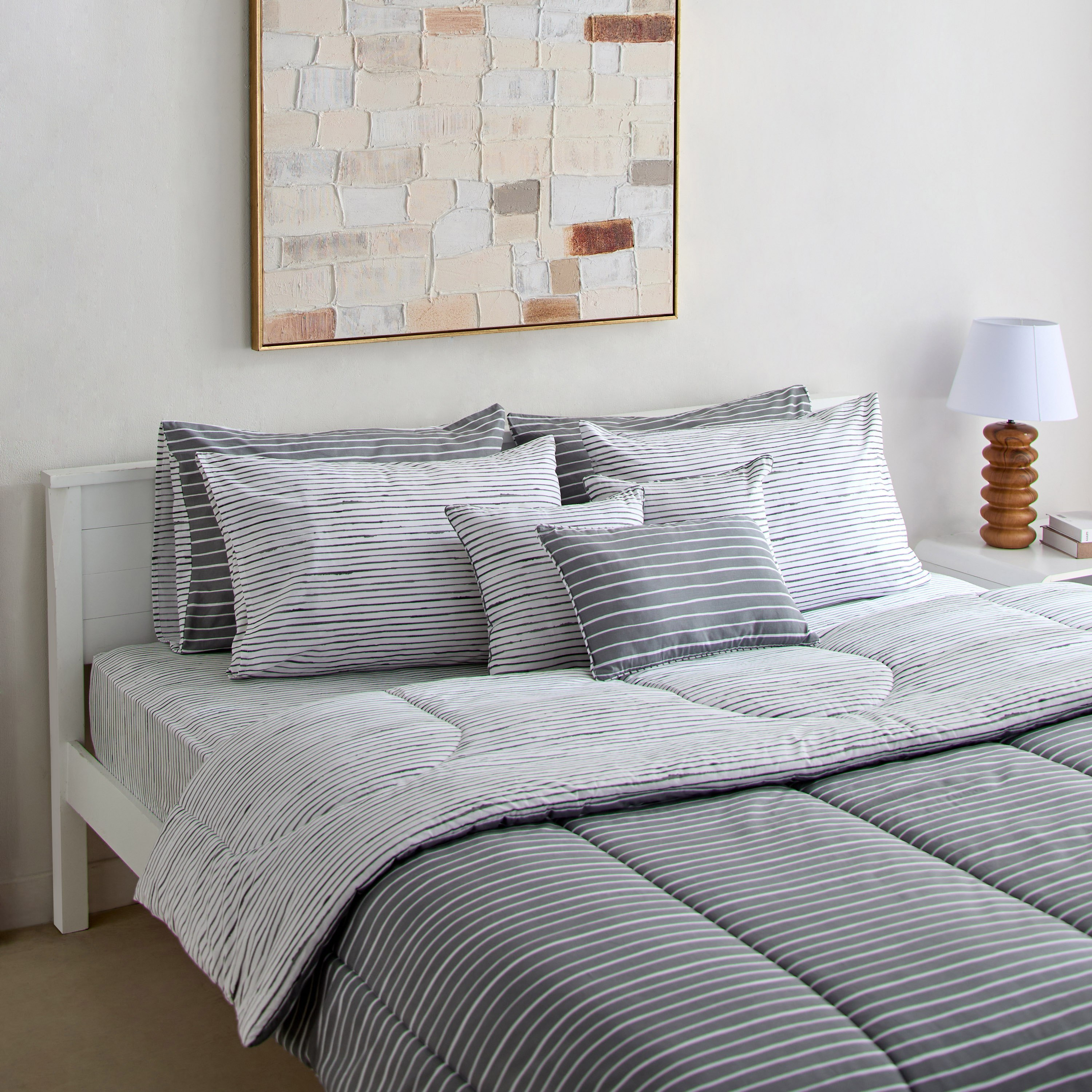 طقم لحاف سوبر كينج قطن بايب بطبعات 9 قطع من ماديسون لونير - 240x240 سم-hbxhomeware-hbxbedroom-image-1