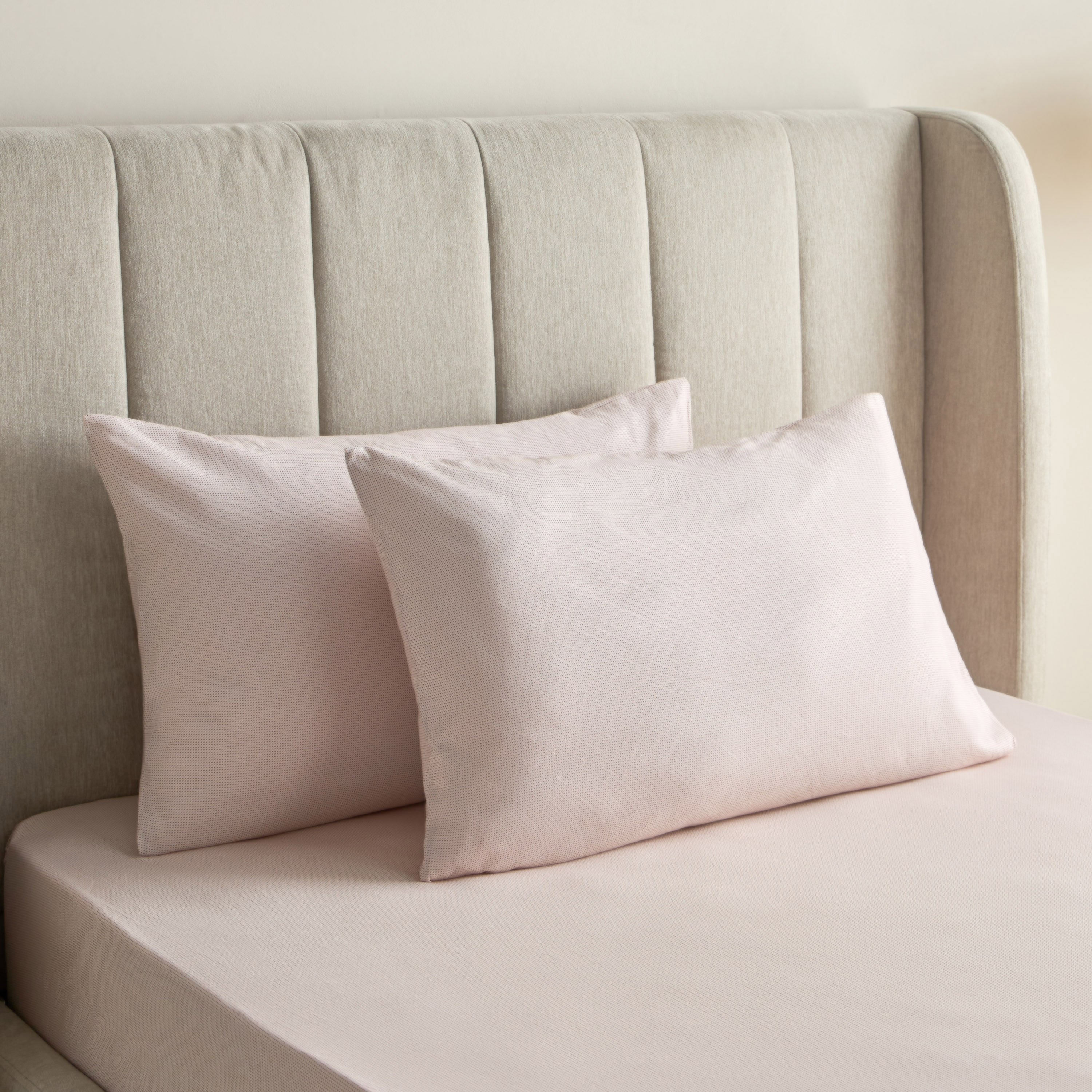 طقم غطاء وسادة قطن بطبعات قطعتين من ماديسون فلورسي - 50x75 سم-hbxhomeware-hbxbedroom-image-1