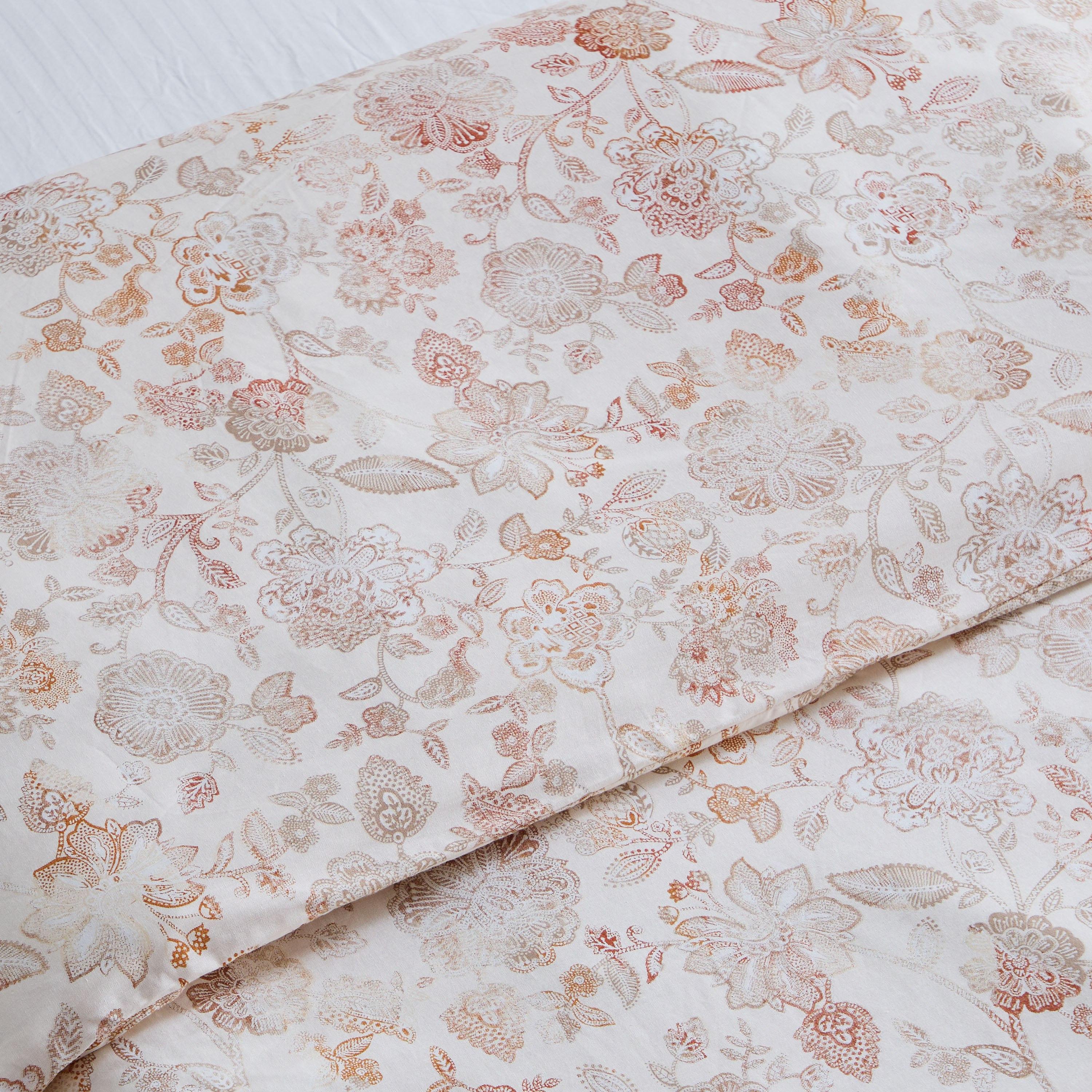 طقم غطاء لحاف مبطن كينج قطن بطبعات 3 قطع فلورسي من ماديسون - 220x220 سم-hbxhomeware-hbxbedroom-image-4
