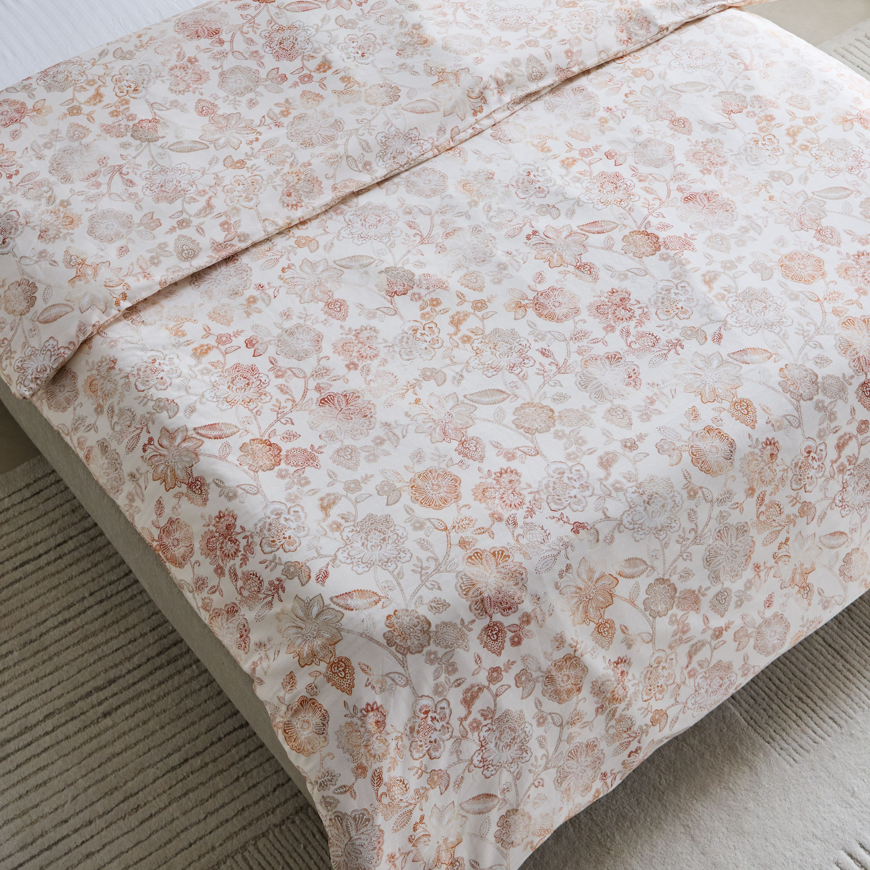 طقم غطاء لحاف مبطن كينج قطن بطبعات 3 قطع فلورسي من ماديسون - 220x220 سم-hbxhomeware-hbxbedroom-image-5