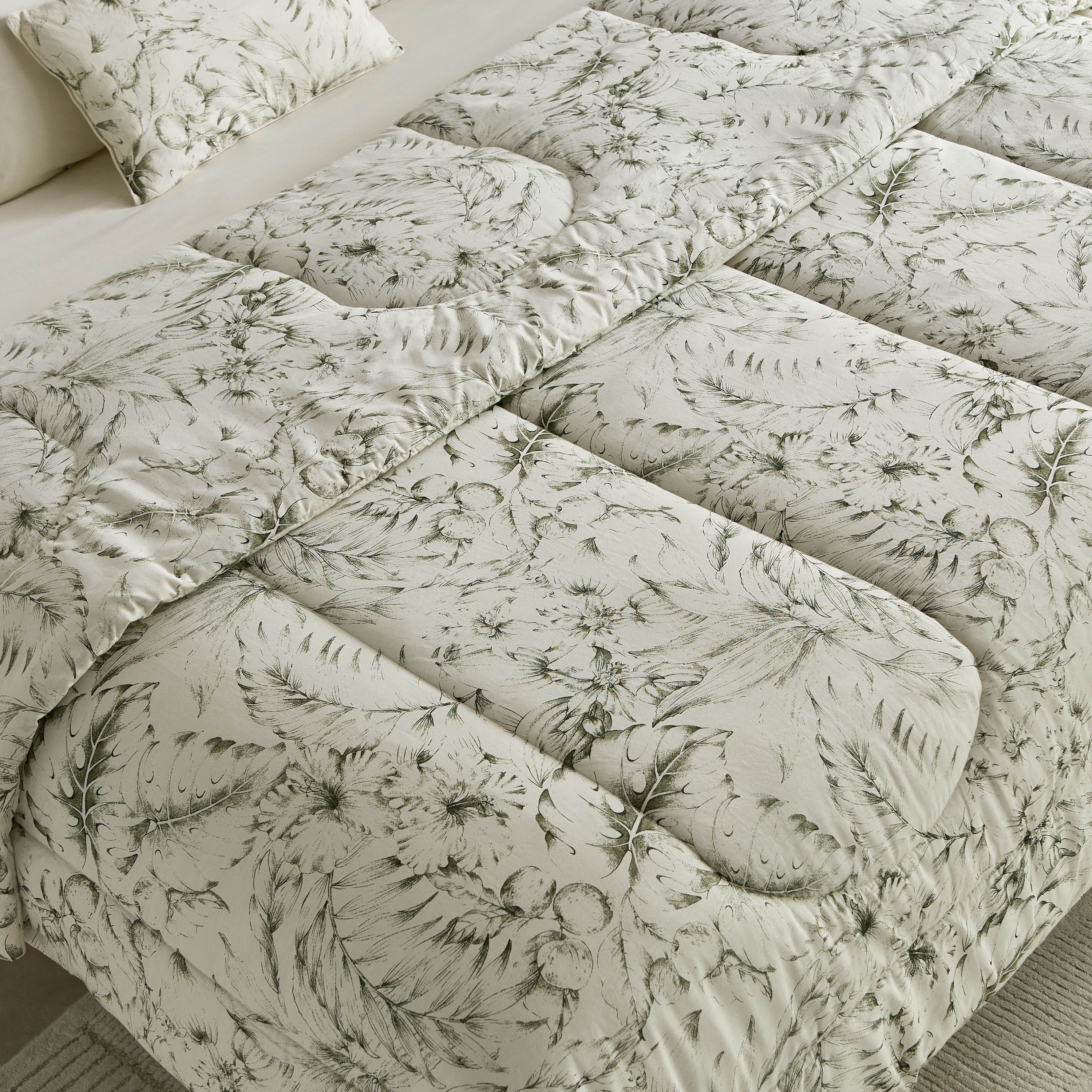Valencia Cairns 7-Piece Printed Cotton King BIAB Comforter Set - 220x240 cm-hbxhomeware-hbxbedroom-image-4