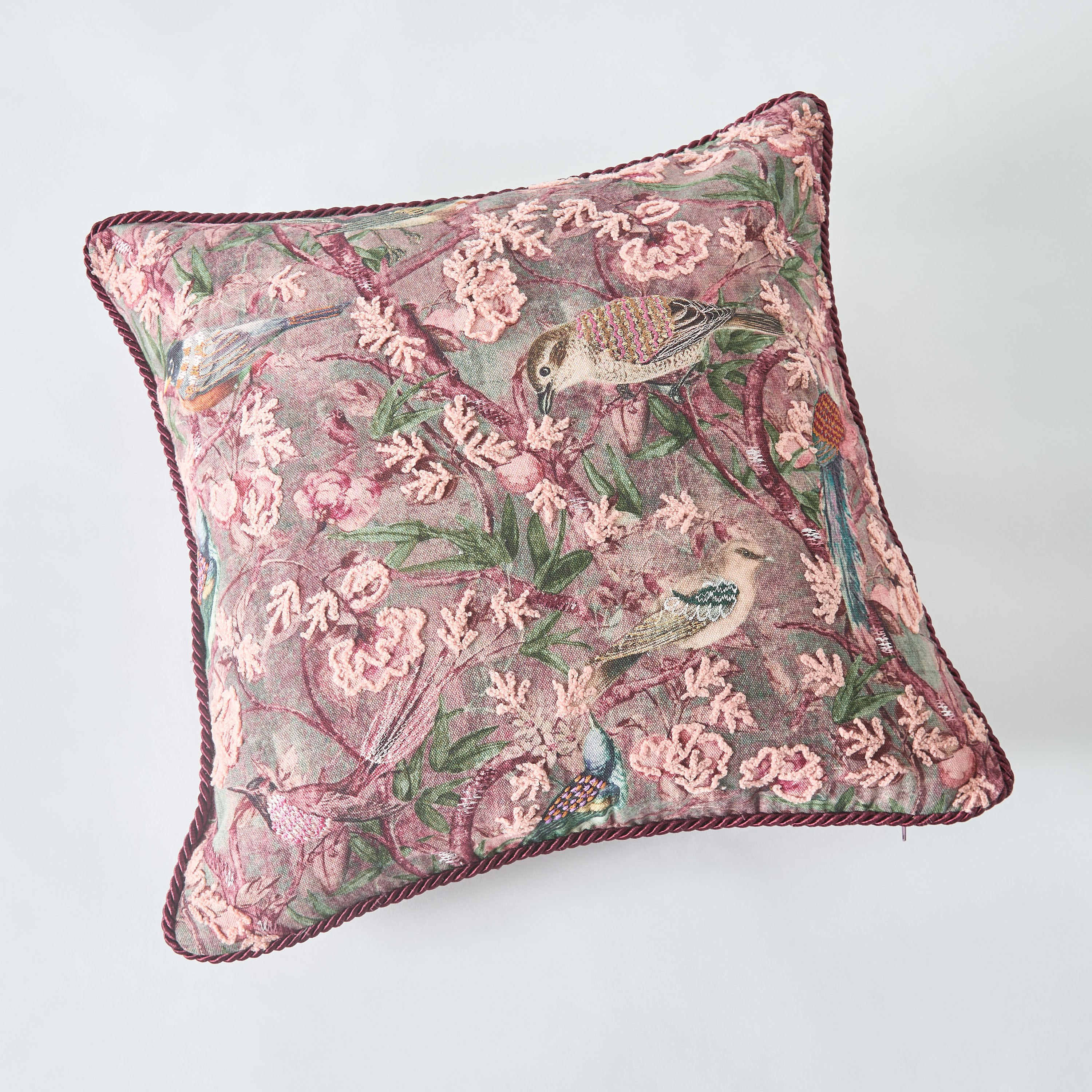 وسادة محشوة ديجيتال بطيور وحواف خيوط بارزة من راجاليا - 45×45 سم-hbxhomeware-hbxbedroom-image-5
