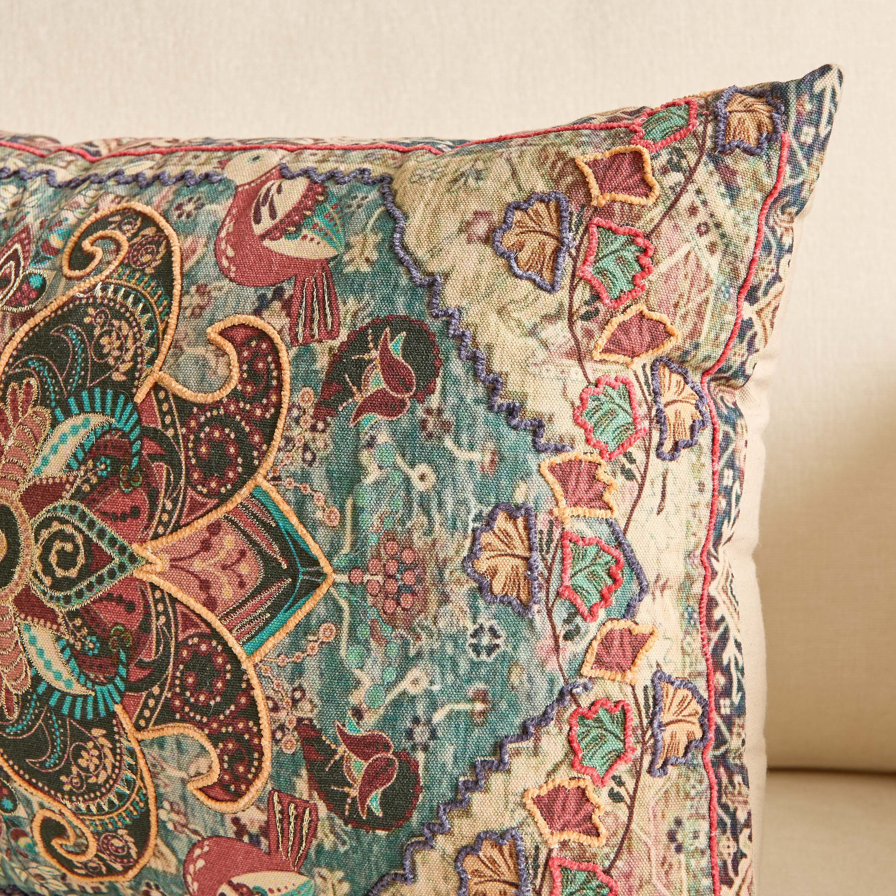 وسادة محشوة بطبعات طيور من ساجا - 40×60 سم-hbxhomeware-hbxbedroom-image-2
