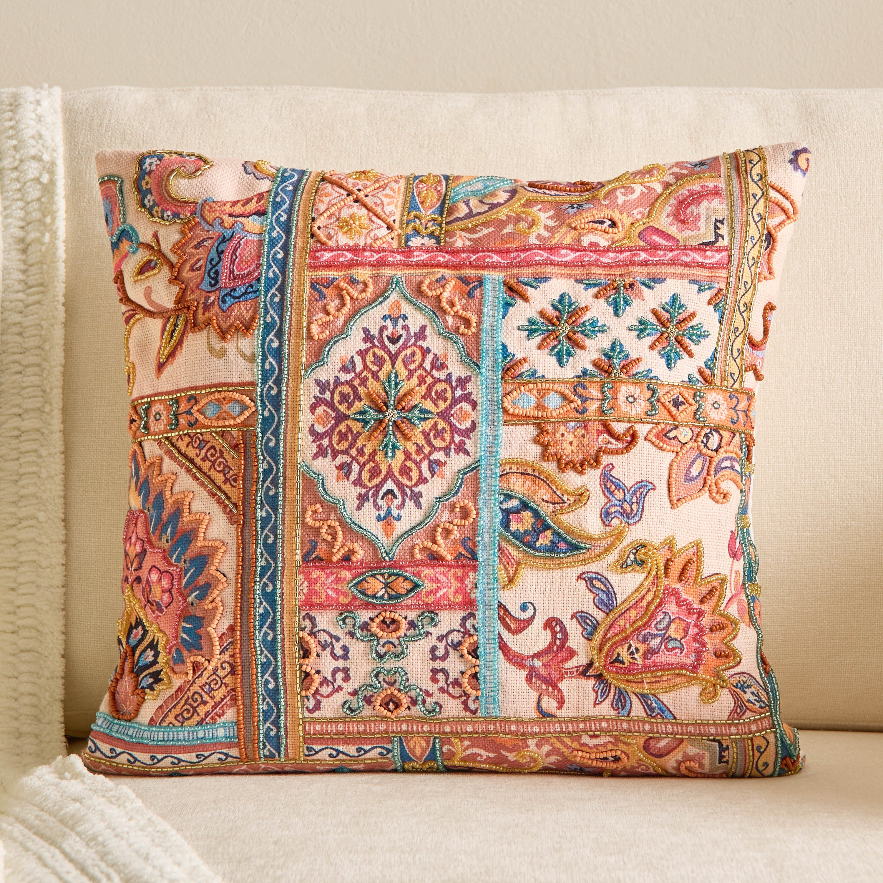 وسادة محشوة بيزلي من براكا - 45×45 سم-hbxhomeware-hbxbedroom-image-1
