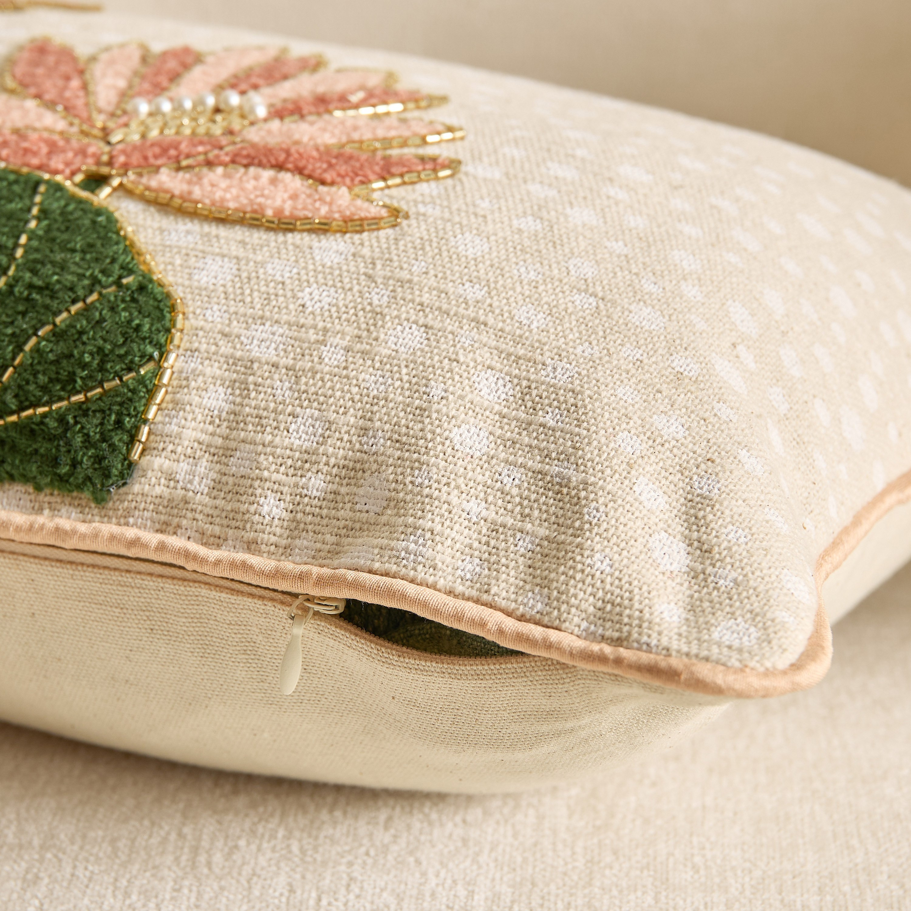 وسادة محشوة أوتبال من براكا - 30x50 سم-hbxhomeware-hbxbedroom-image-3