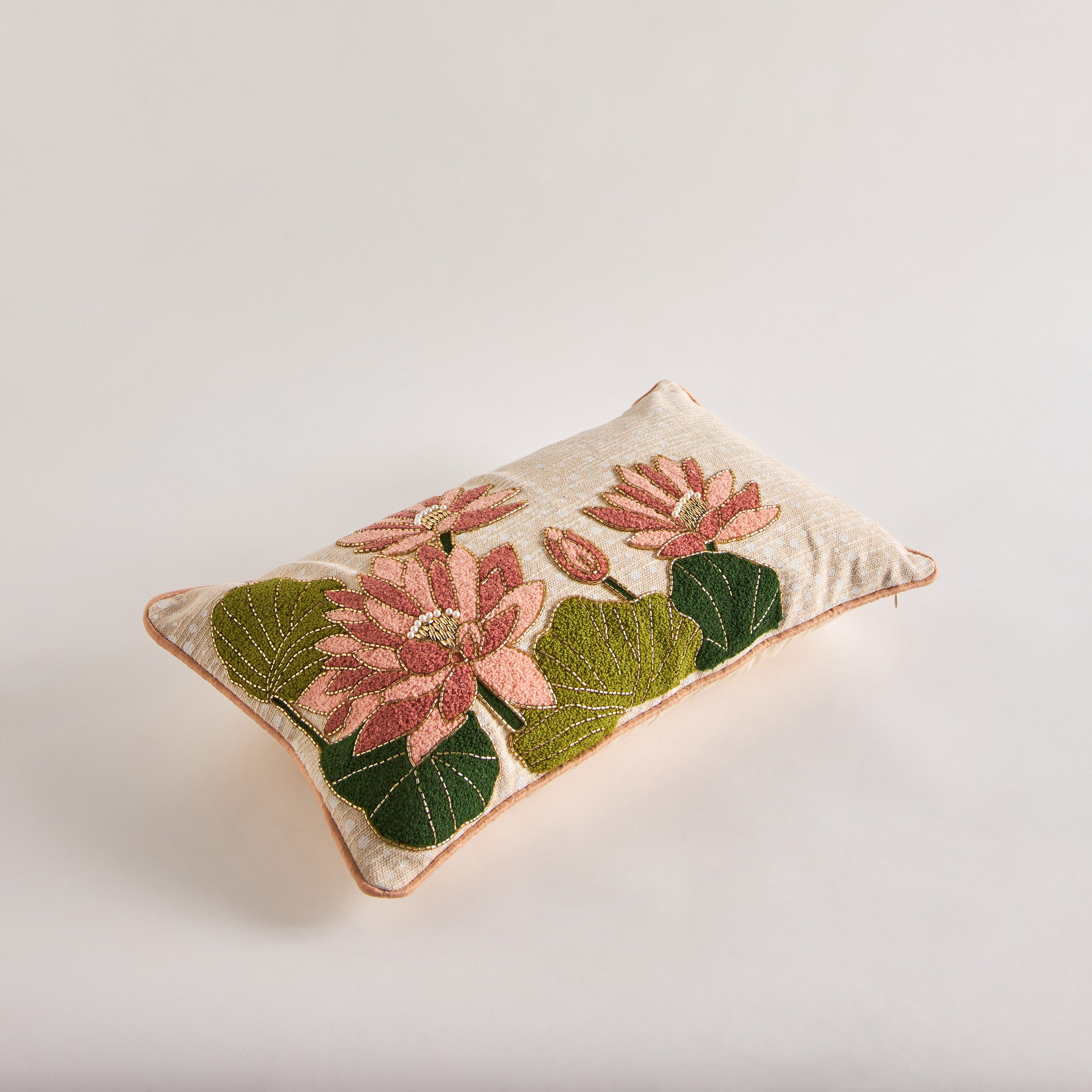 وسادة محشوة أوتبال من براكا - 30x50 سم-hbxhomeware-hbxbedroom-image-5