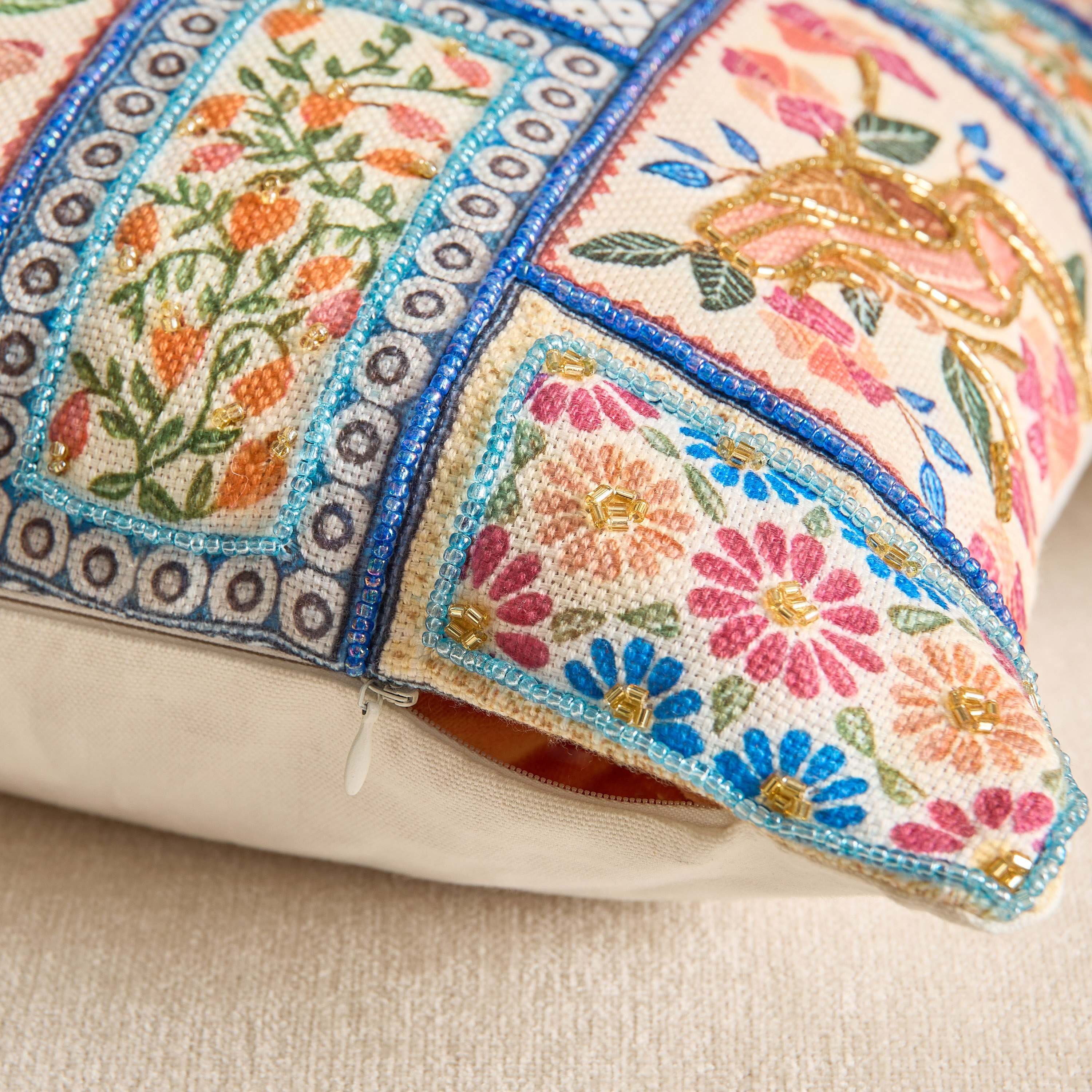 وسادة محشوة شبرا من براكا - 45x45 سم-hbxhomeware-hbxbedroom-image-3