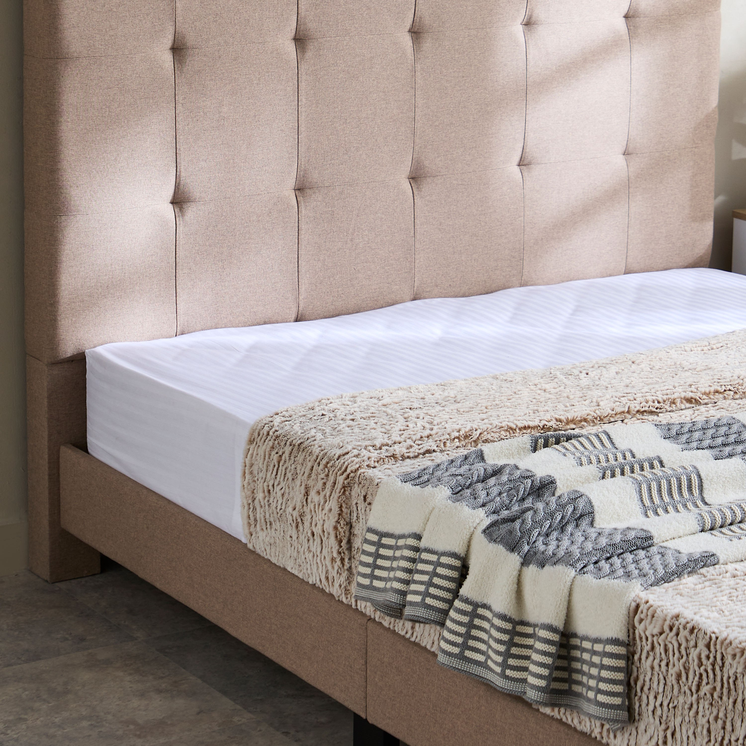 Movo Kulltorp Smart Upholstered Queen Bed - 140x200 cm-hbxbedroom-bedsandbedsets-beds-queen-image-3