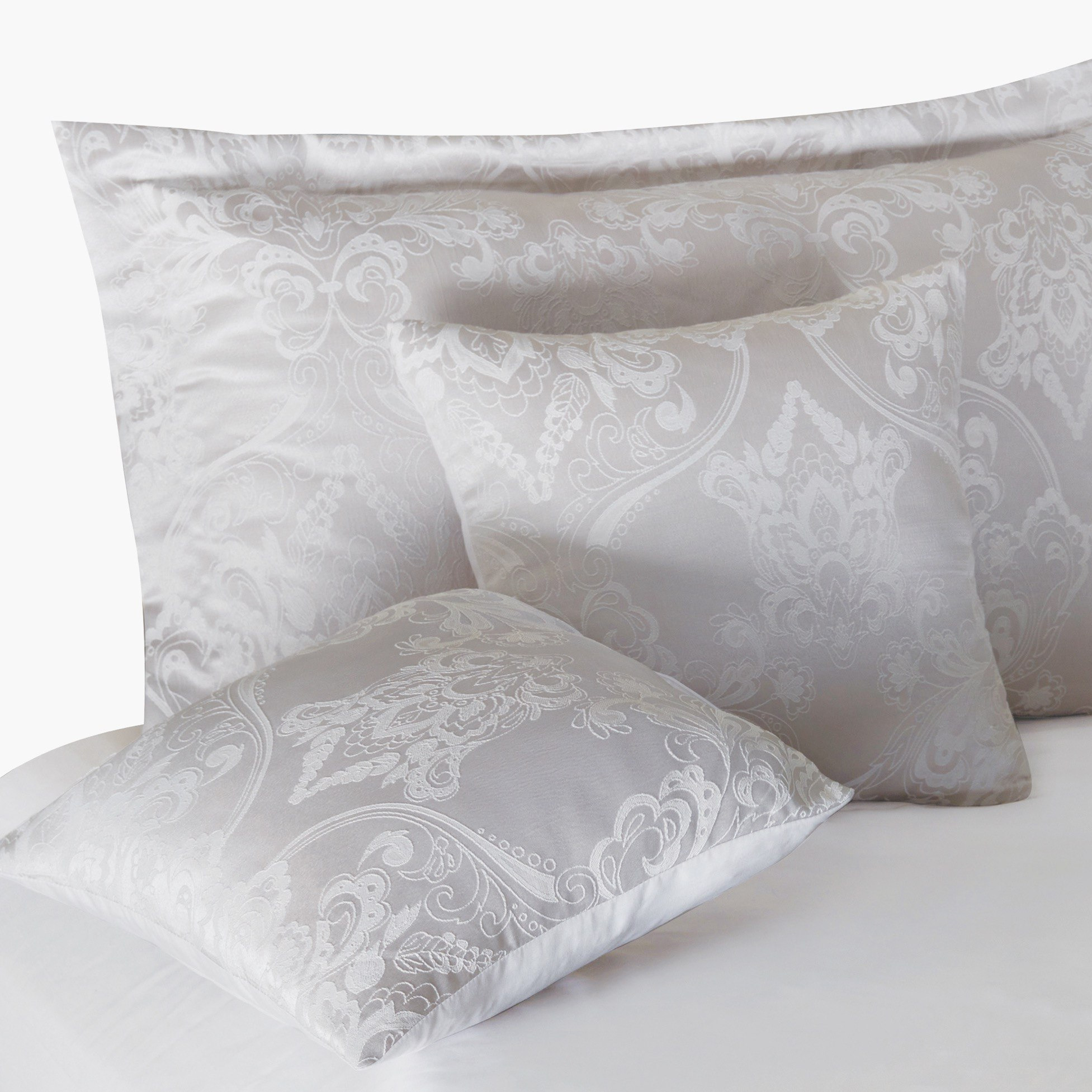 طقم لحاف كينج جاكارد 6 قطع من ترادو- 220x240 سم-hbxhomeware-hbxbedroom-image-5
