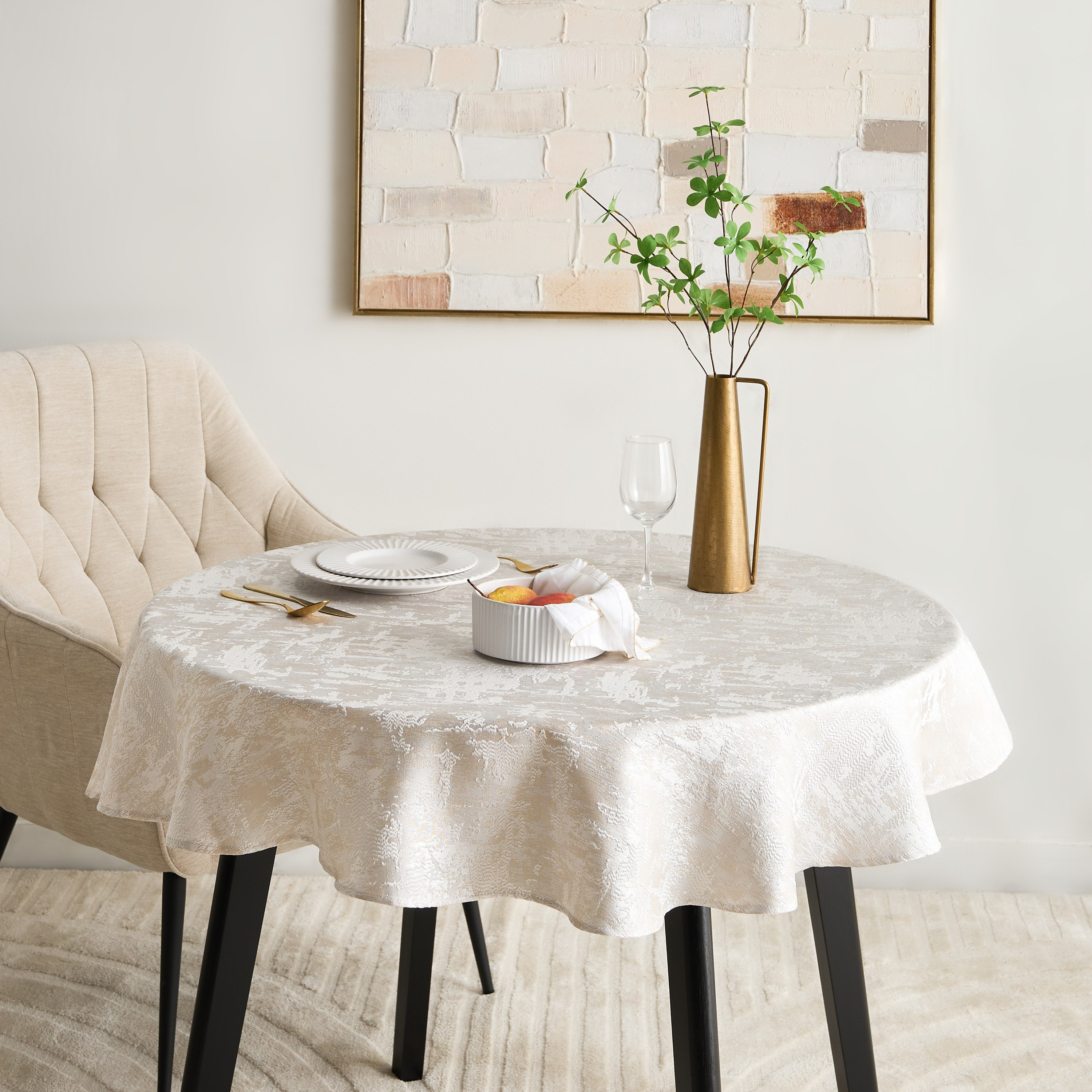 Harper Marley Jacquard Round Tablecloth - 140 cm-hbxdecorandfurnishings-homefurnishings-tablelinens-image-4