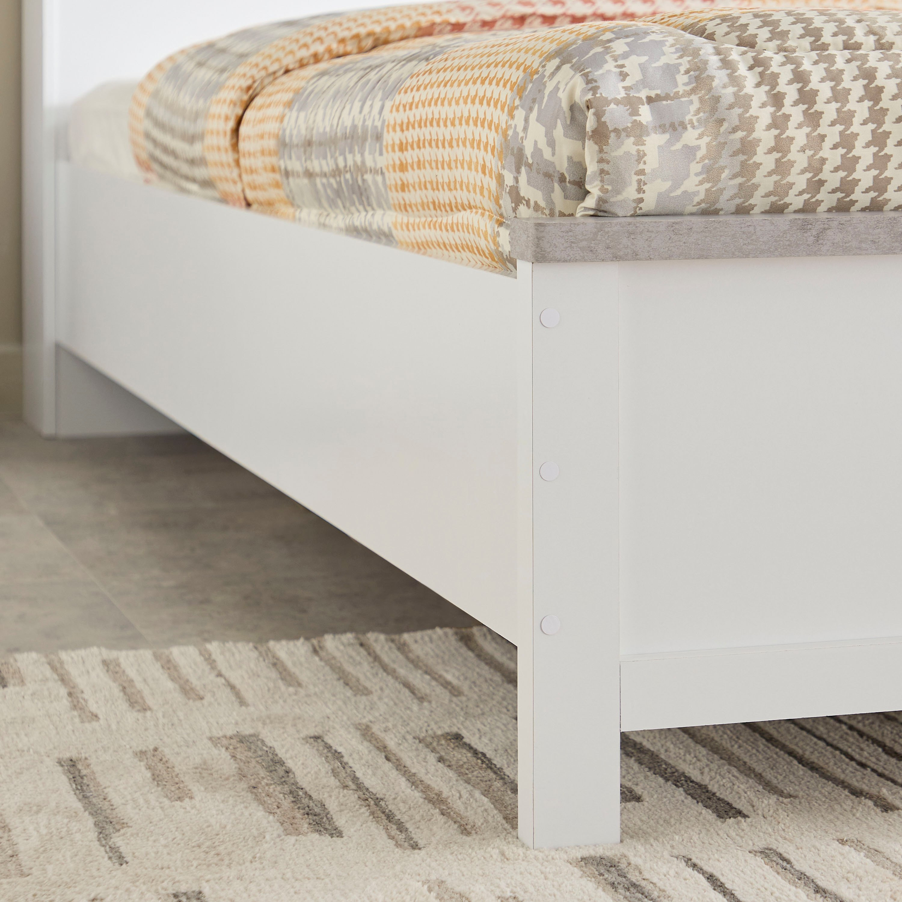 طقم غرفة نوم كينج 5 قطع بلوح رأسي بمساحة تخزين - لوفيا من موڤو - 180×200 سم-hbxbedroom-bedsandbedsets-bedroomsets-king-image-6