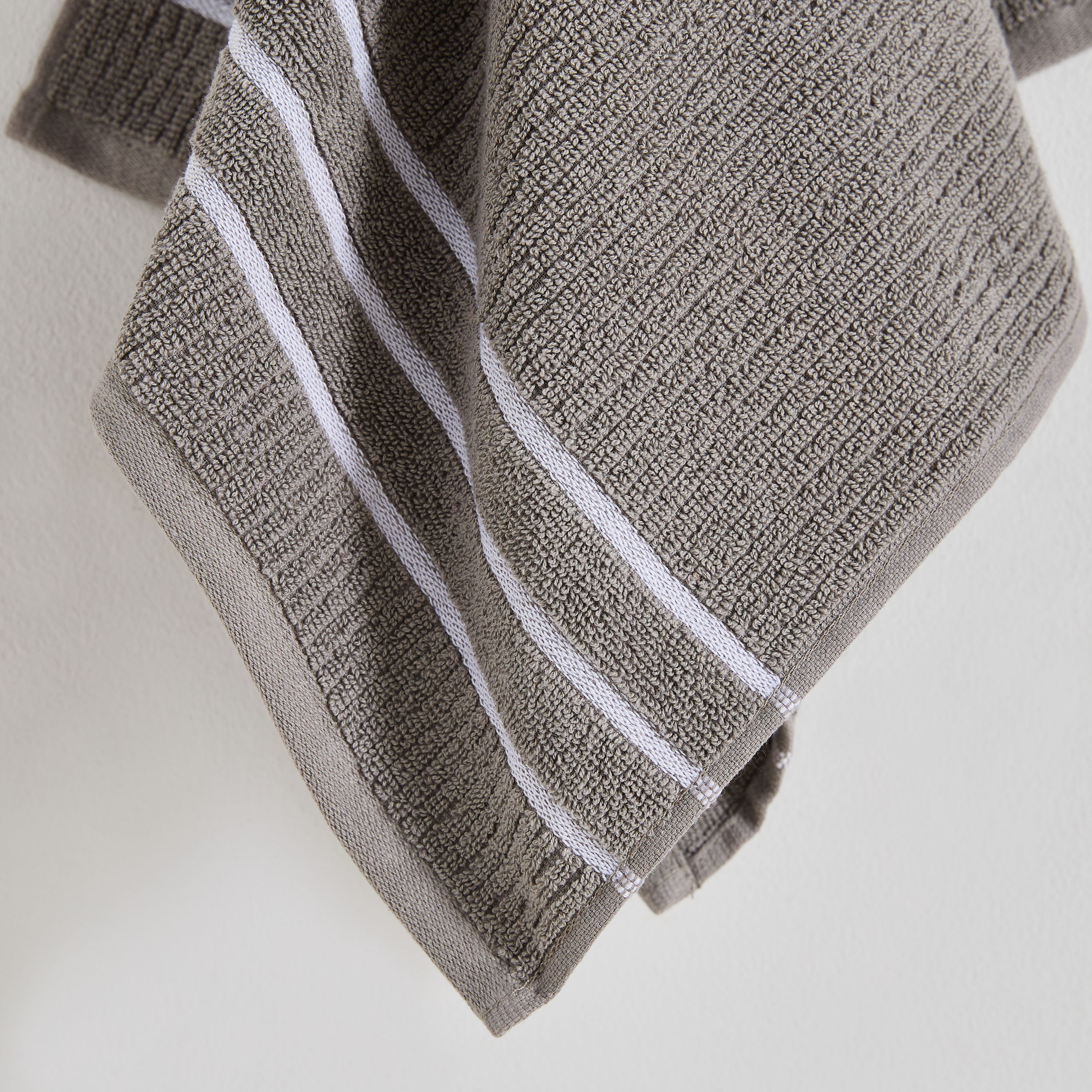 Mateo Ribbed Cotton Hand Towel - 40x70 cm-hbxbathroom-bathroomtextiles-image-3