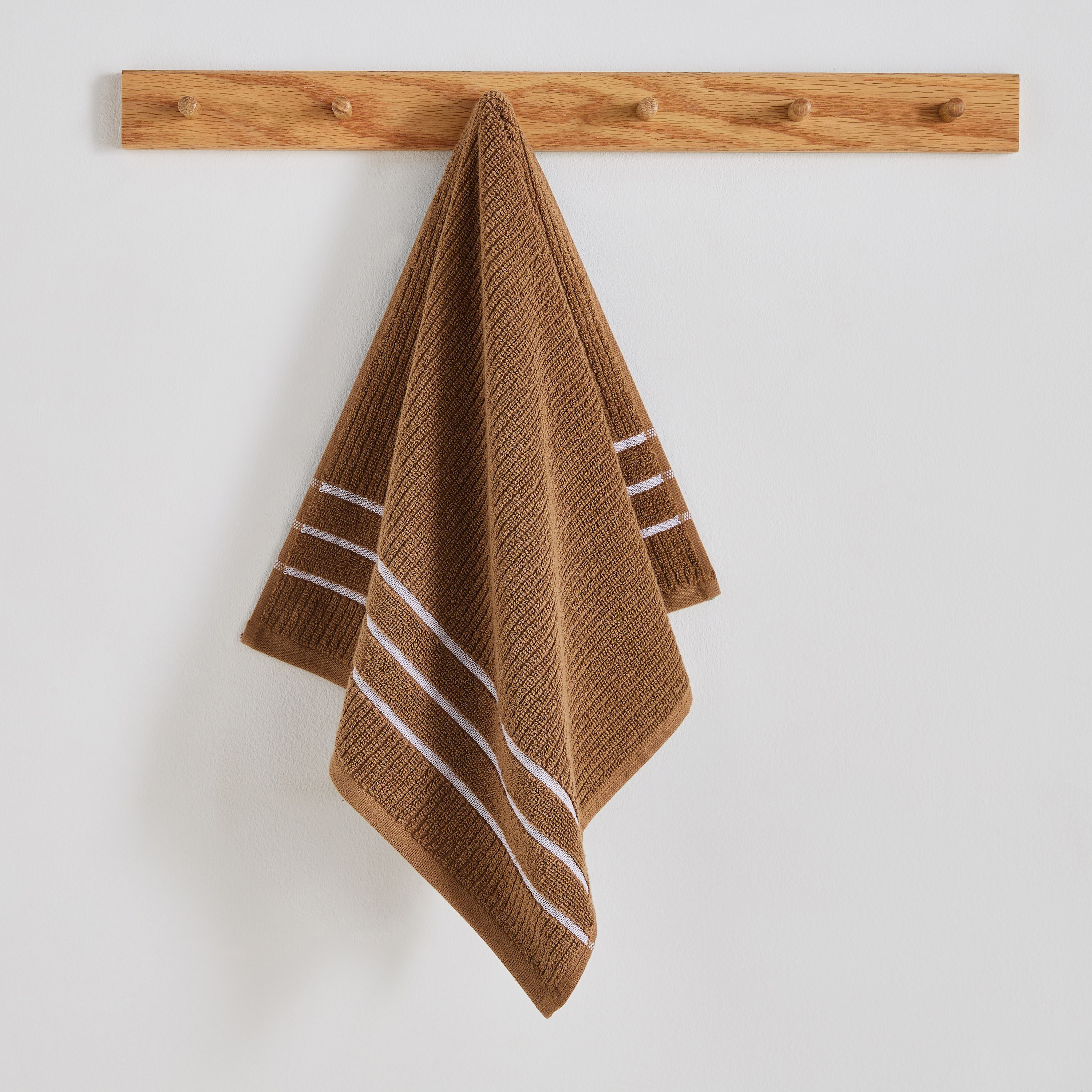 منشفة يد قطن مضلّعة من ماتيو - 70x40 سم-hbxbathroom-bathroomtextiles-image-1