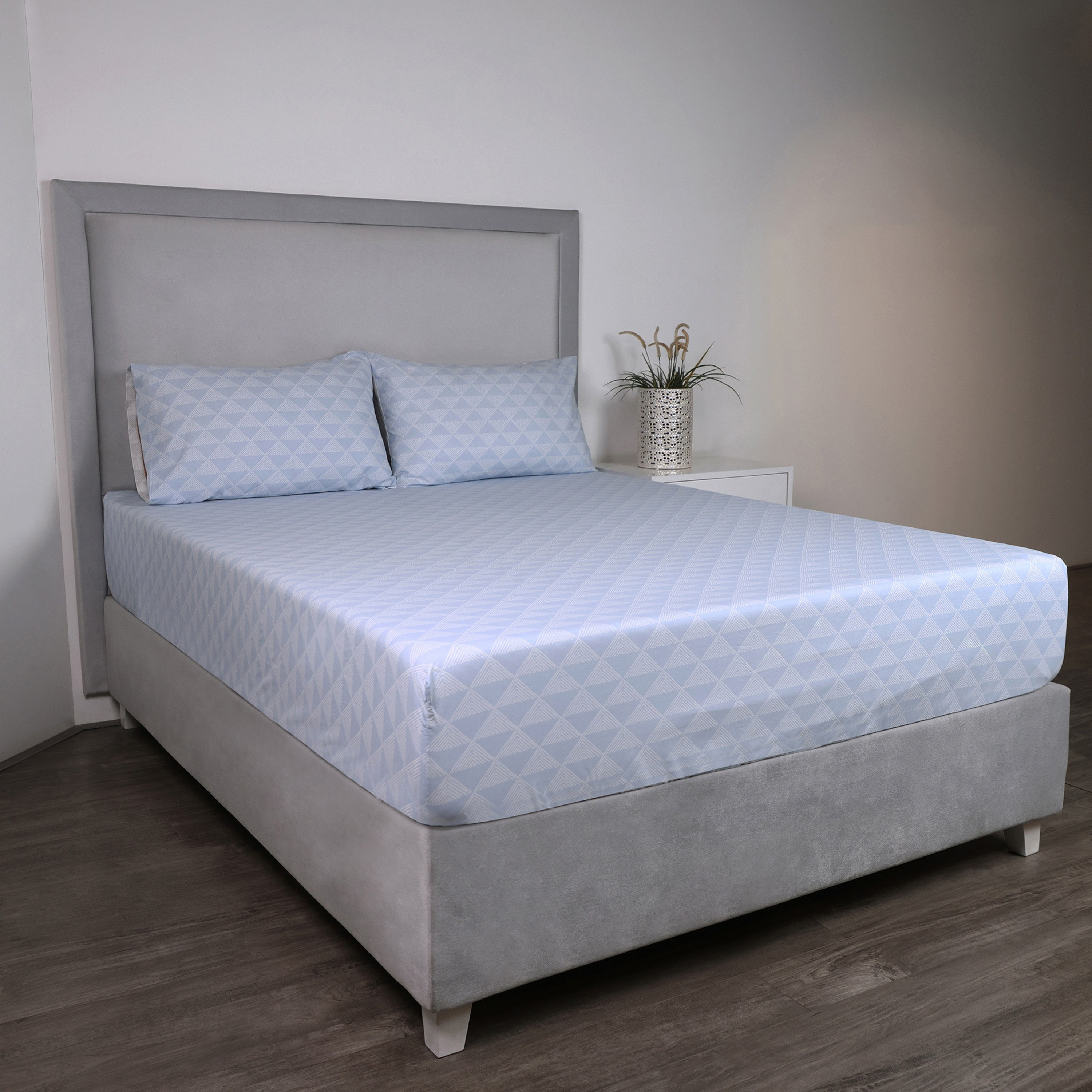 شرشف مطاطي كينج قطن بطبعات بكسل من مالطا - 180x200+33 سم-hbxhomeware-hbxbedroom-image-2