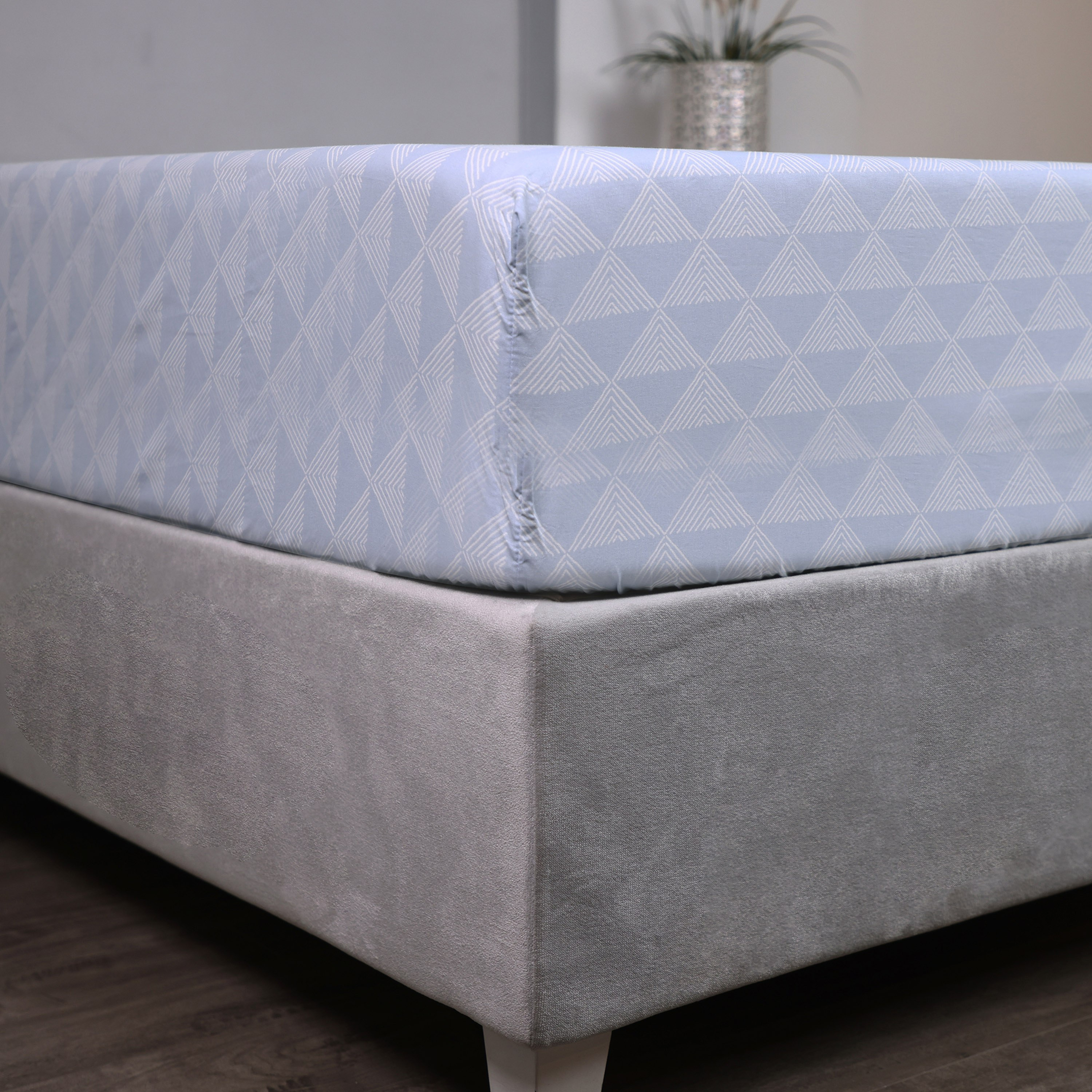شرشف مطاطي قطن سوبر كينج بطبعات بيكسل من مالطا - 200×200+33 سم-hbxhomeware-hbxbedroom-image-3