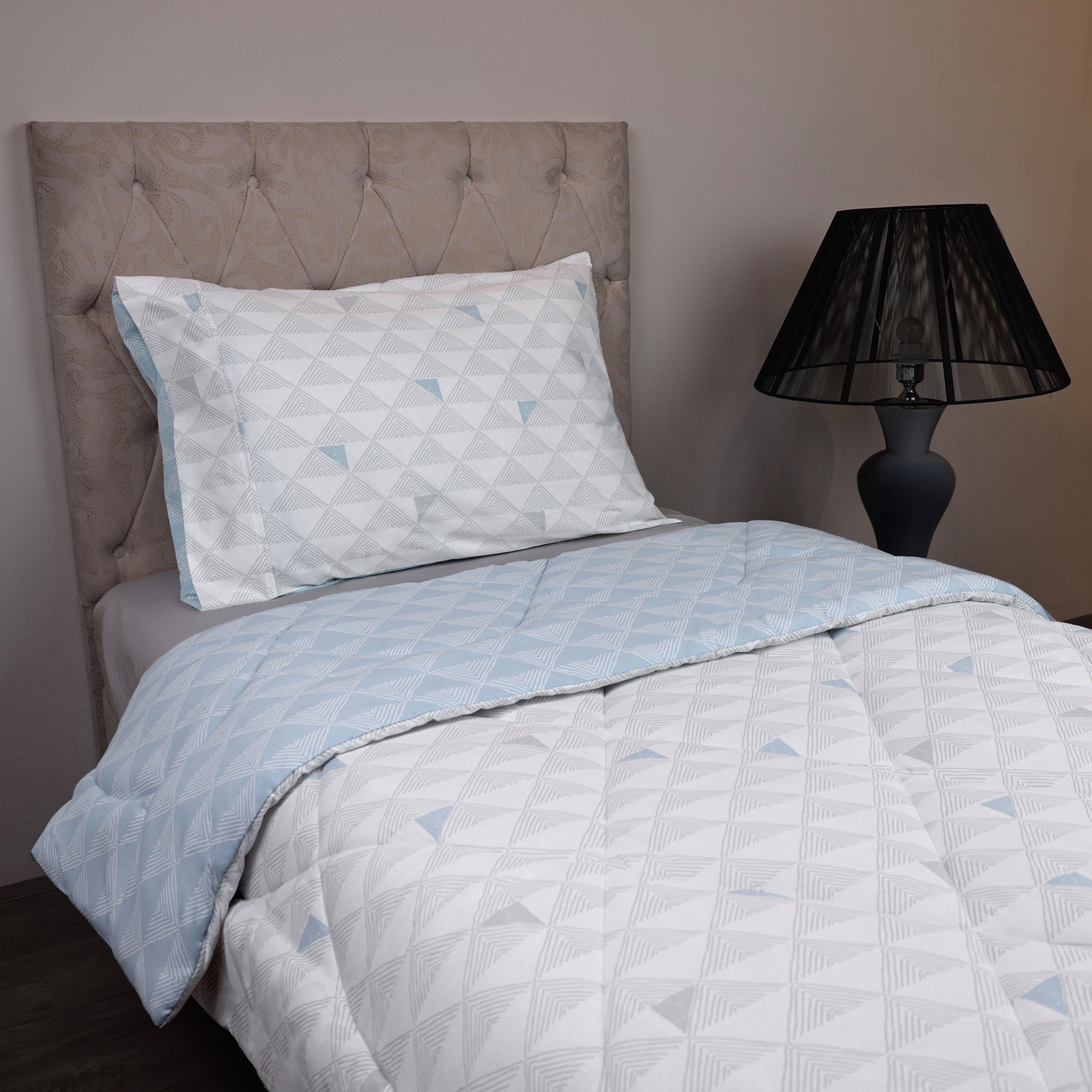 طقم لحاف توين قطن قطعتين بطبعات بيكسل من مالطا - 160x220 سم-hbxhomeware-hbxbedroom-image-5