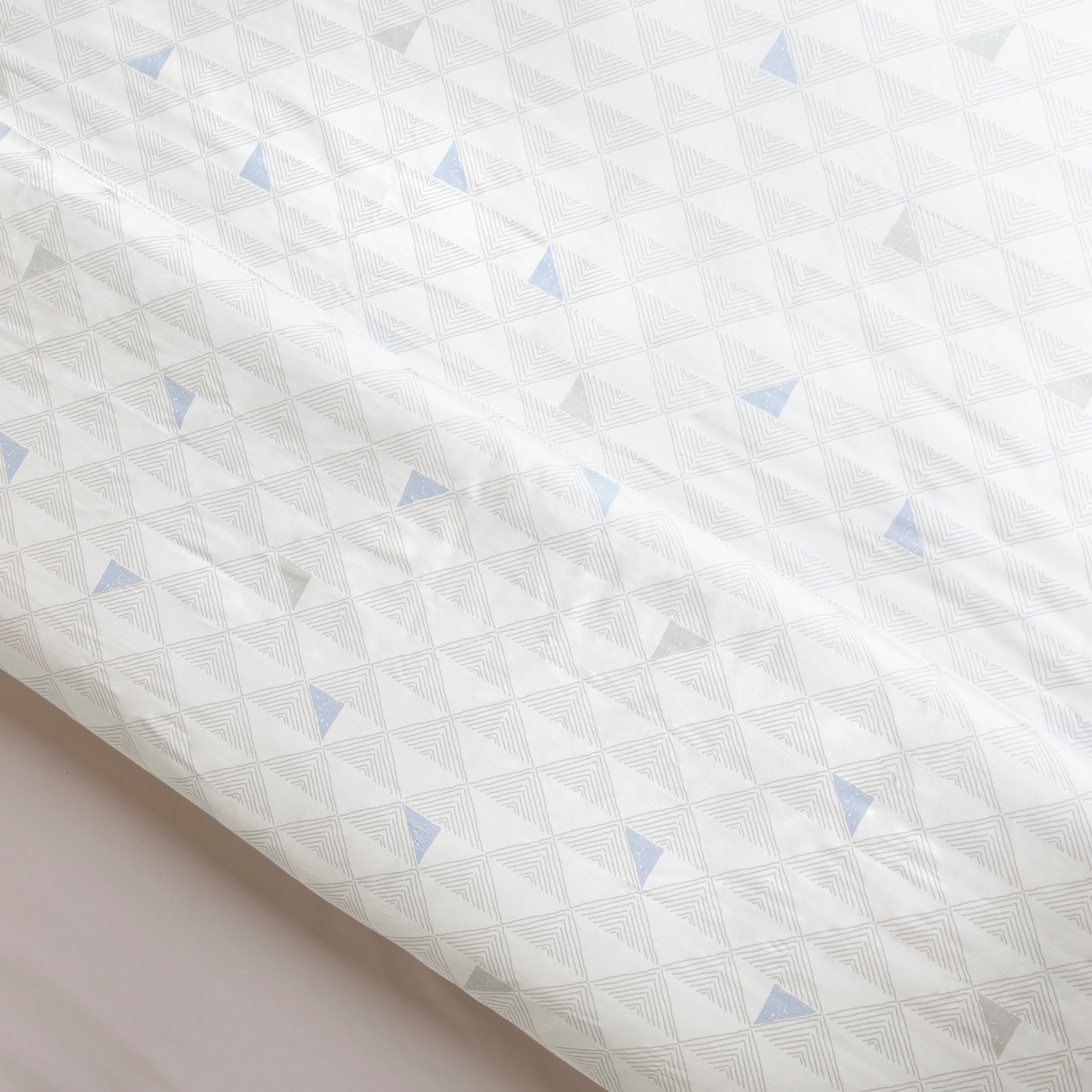 طقم غطاء لحاف توين قطن 3 قطع بطبعات بيكسيل من مالطا - 150x220 سم-hbxhomeware-hbxbedroom-image-4