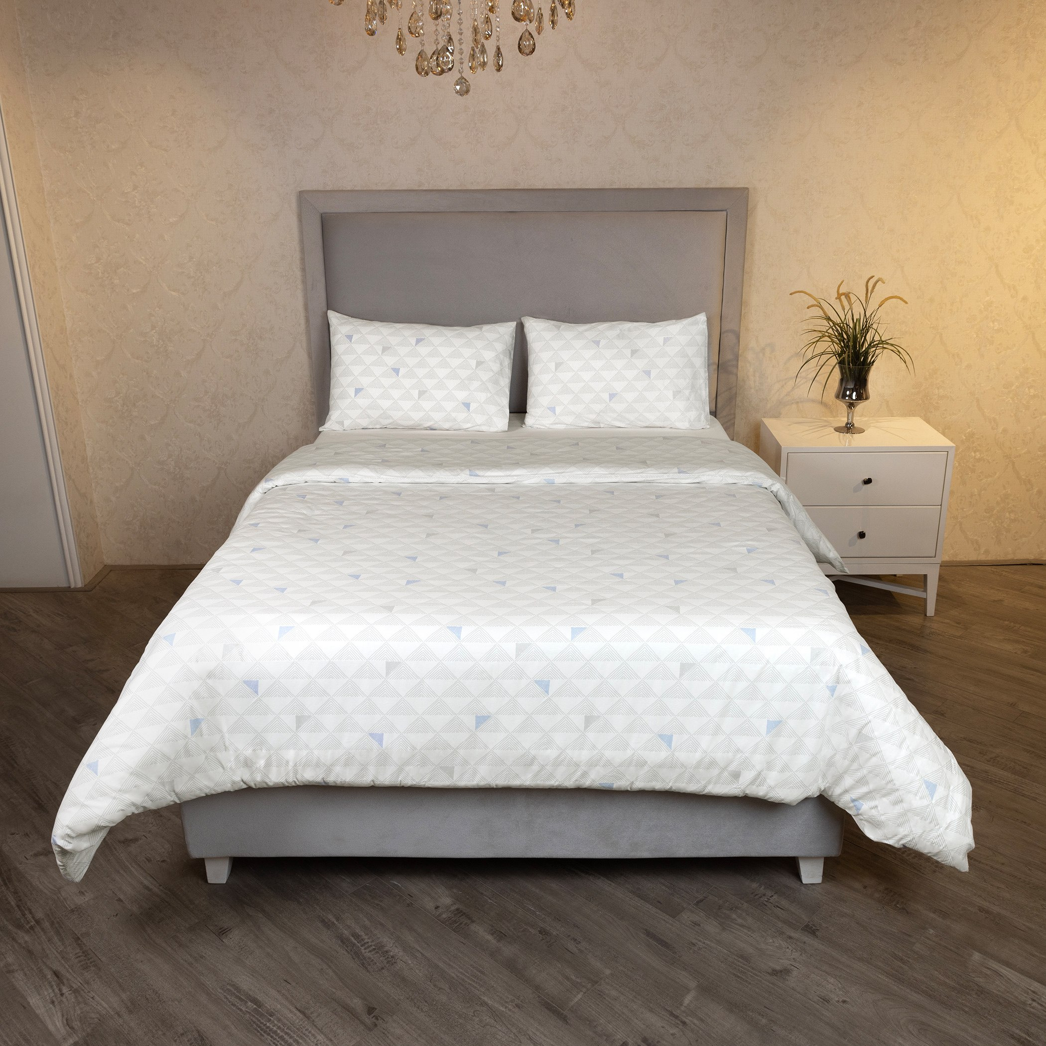 مجموعة غطاء لحاف سوبر كينج 3 قطع قطن بطبعات بيكسيل من مالطا - 240x220 سم-hbxhomeware-hbxbedroom-image-1