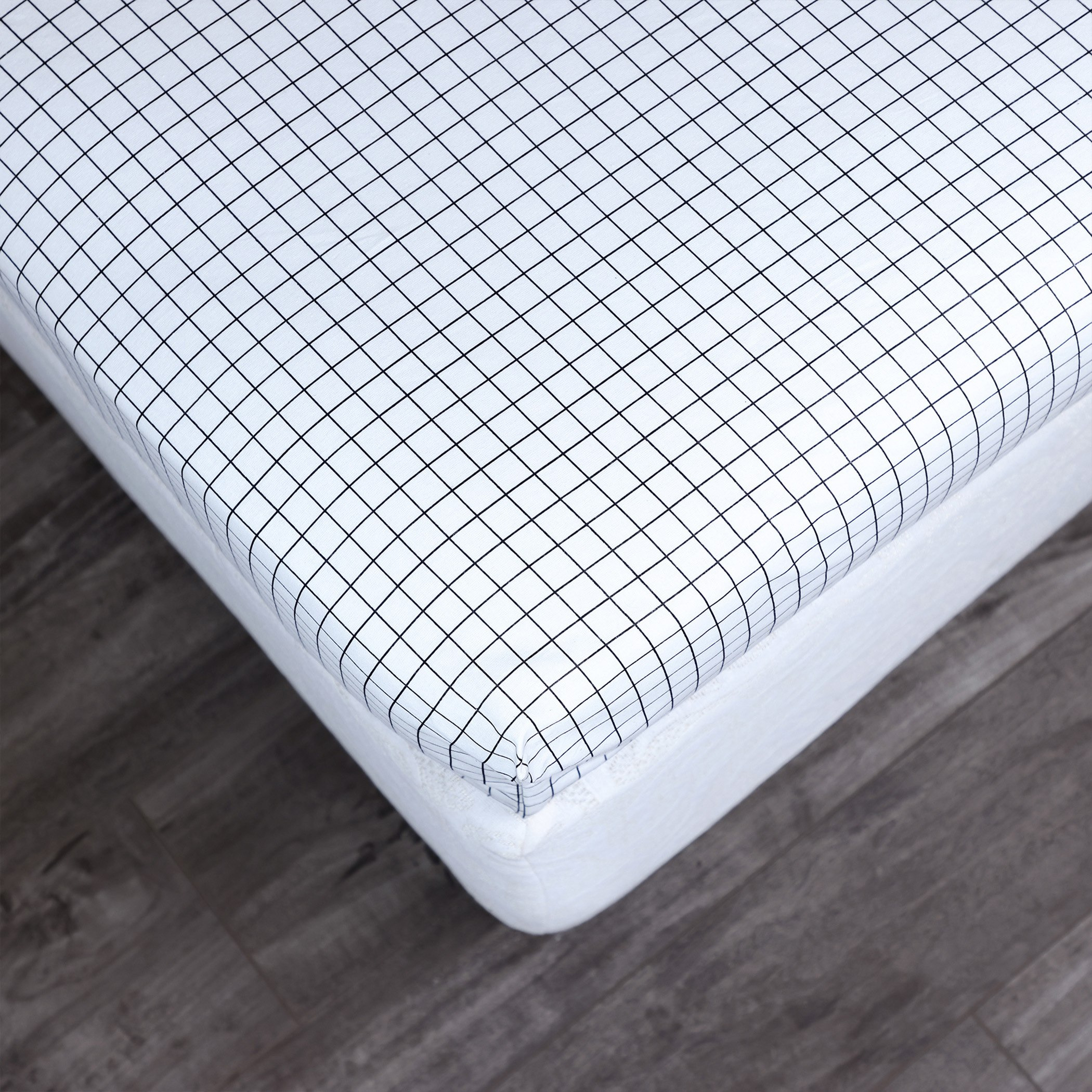 شرشف مطاطي فردي قطن بطبعات مخططة من مالطا - 90x200+33 سم-hbxhomeware-hbxkidsandyouth-image-1