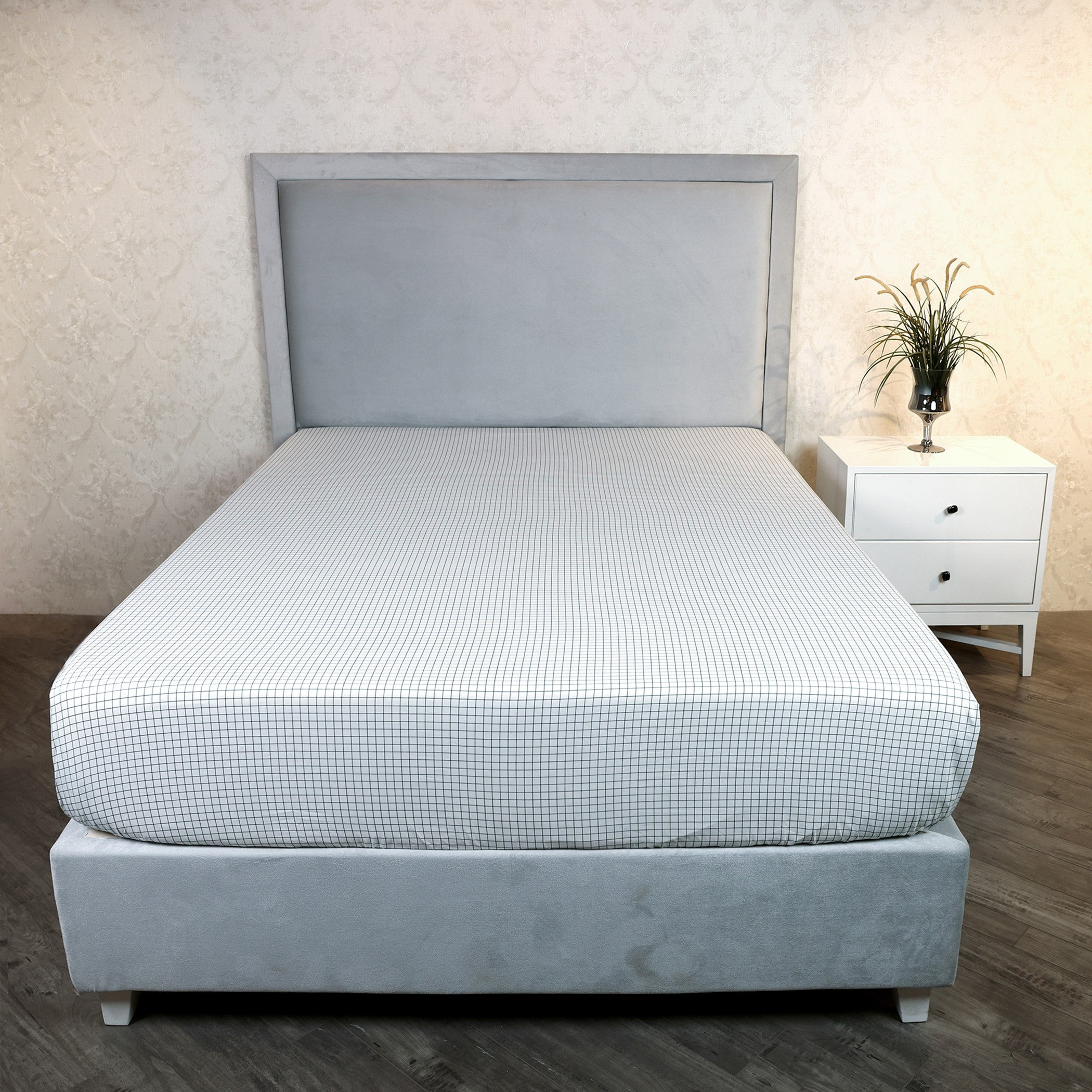شرشف مسطح كينج قطن بطبعات مخطّطة من مالطا - 240×260 سم-hbxhomeware-hbxbedroom-image-3