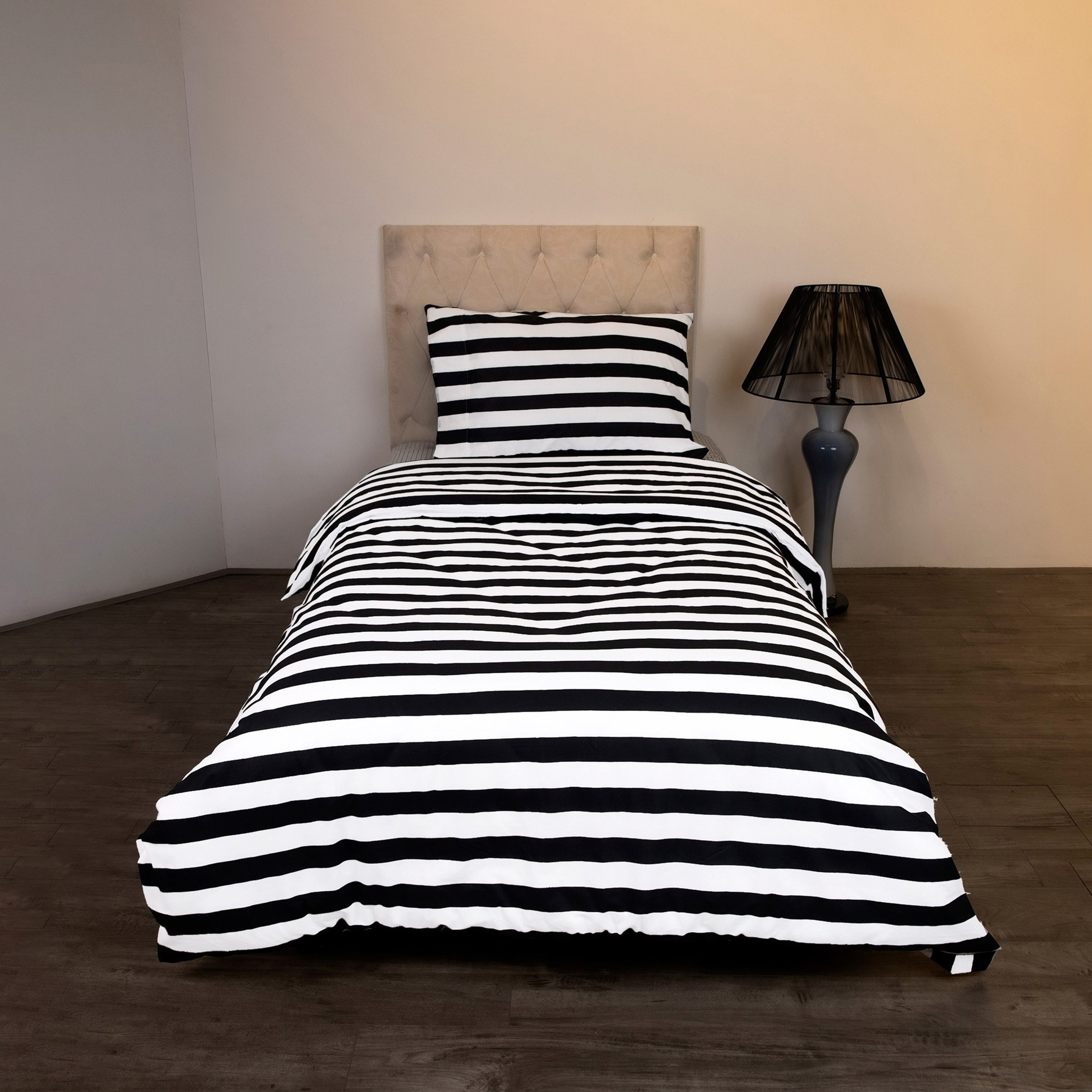 طقم غطاء لحاف فردي قطن قطعتين بطبعات مخططة من مالطا - 135x200 سم-hbxhomeware-hbxbedroom-image-1
