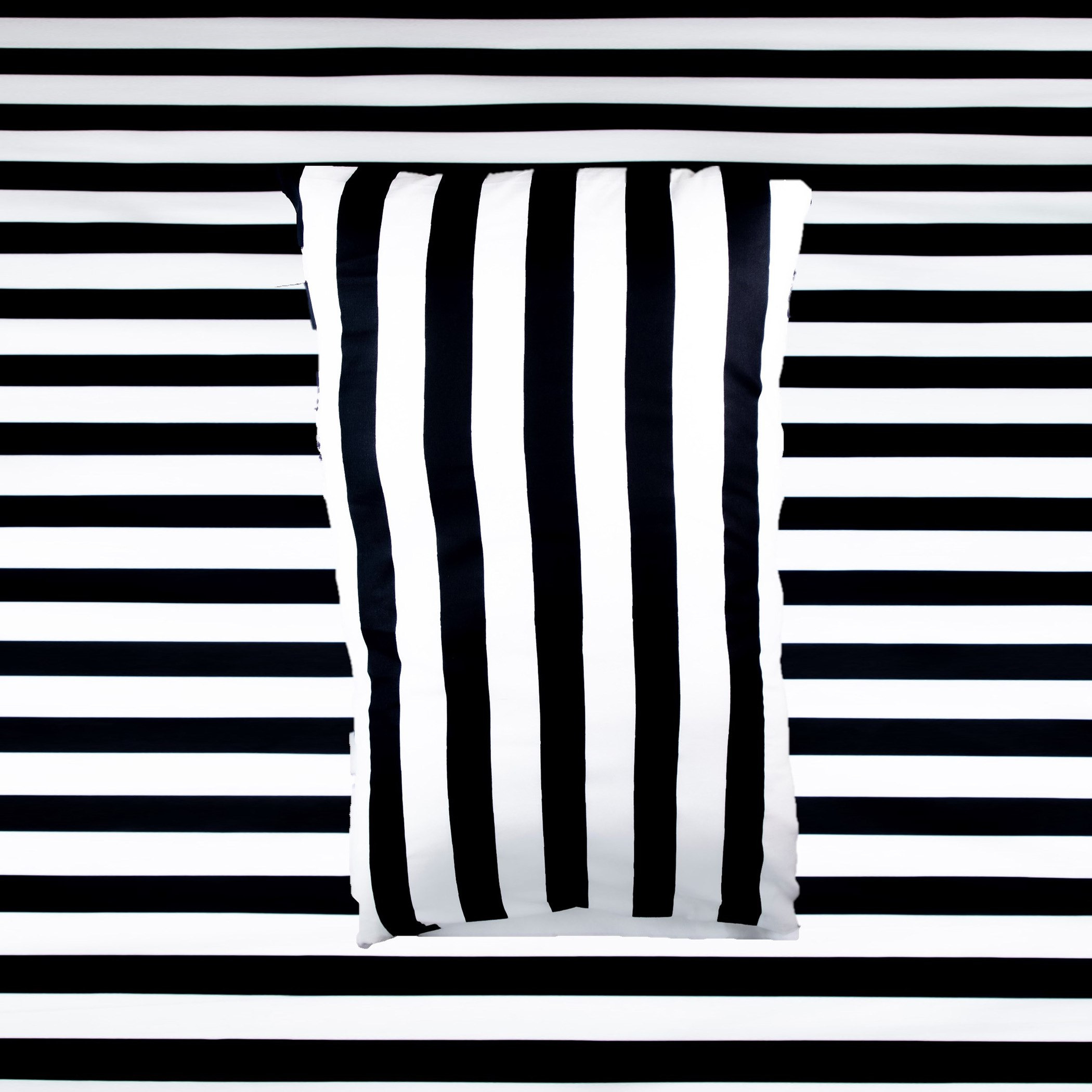 طقم غطاء لحاف فردي قطن قطعتين بطبعات مخططة من مالطا - 135x200 سم-hbxhomeware-hbxbedroom-image-3