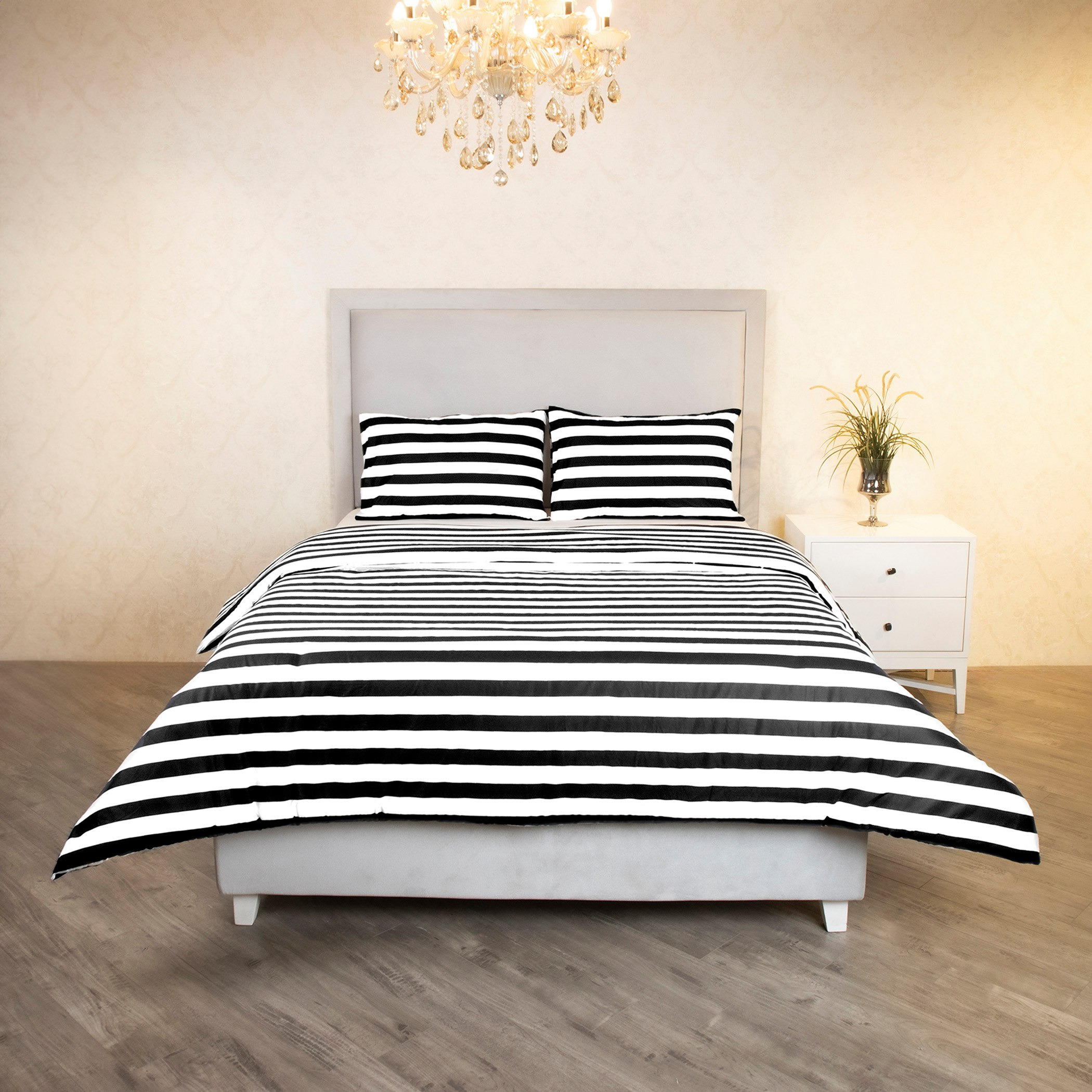 Malta 3-Piece Striped Printed Cotton Super King Duvet Cover Set - 240x220 cm-hbxhomeware-hbxbedroom-image-1