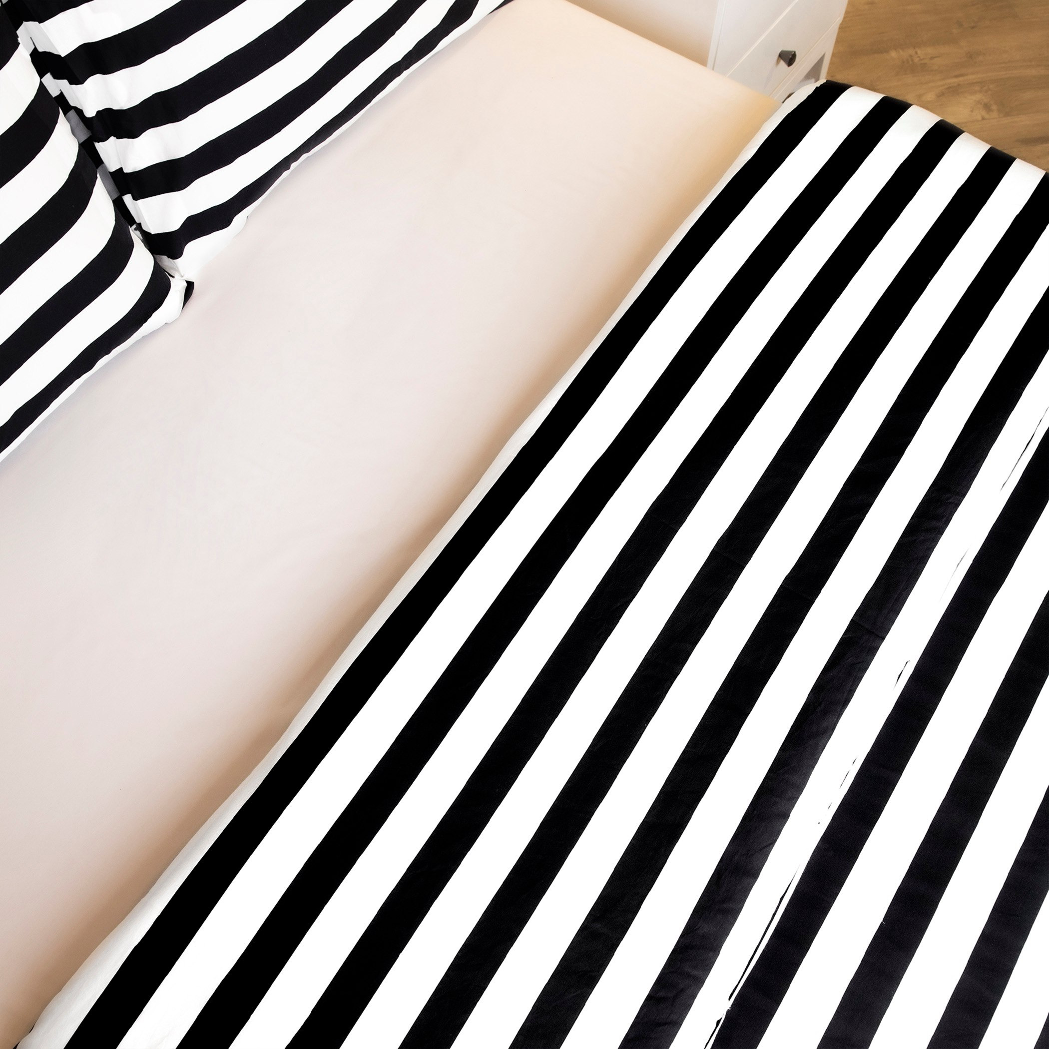 Malta 3-Piece Striped Printed Cotton Super King Duvet Cover Set - 240x220 cm-hbxhomeware-hbxbedroom-image-3