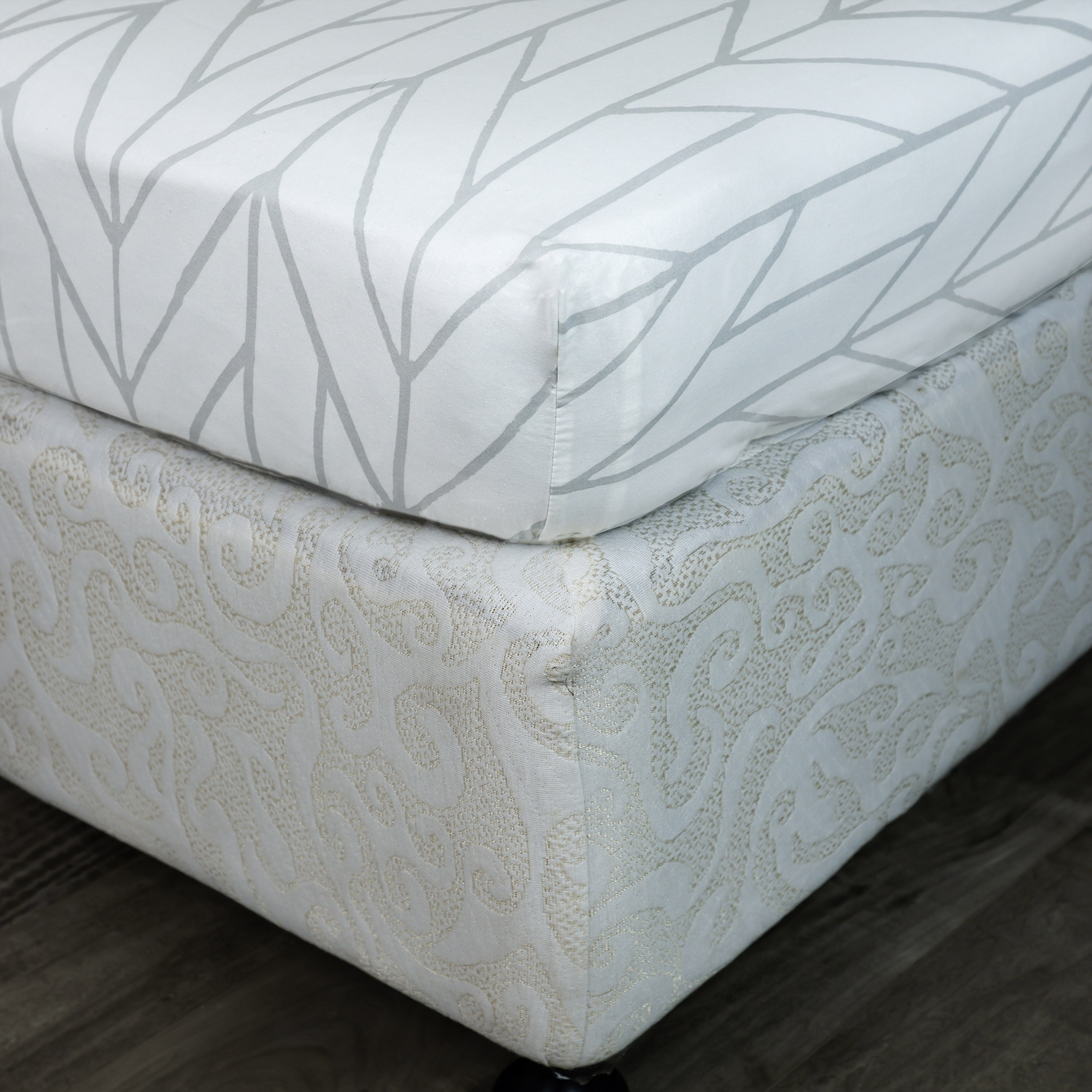 Malta Centrum Printed Cotton Twin Fitted Sheet - 120x200+33 cm-hbxhomeware-hbxkidsandyouth-image-1