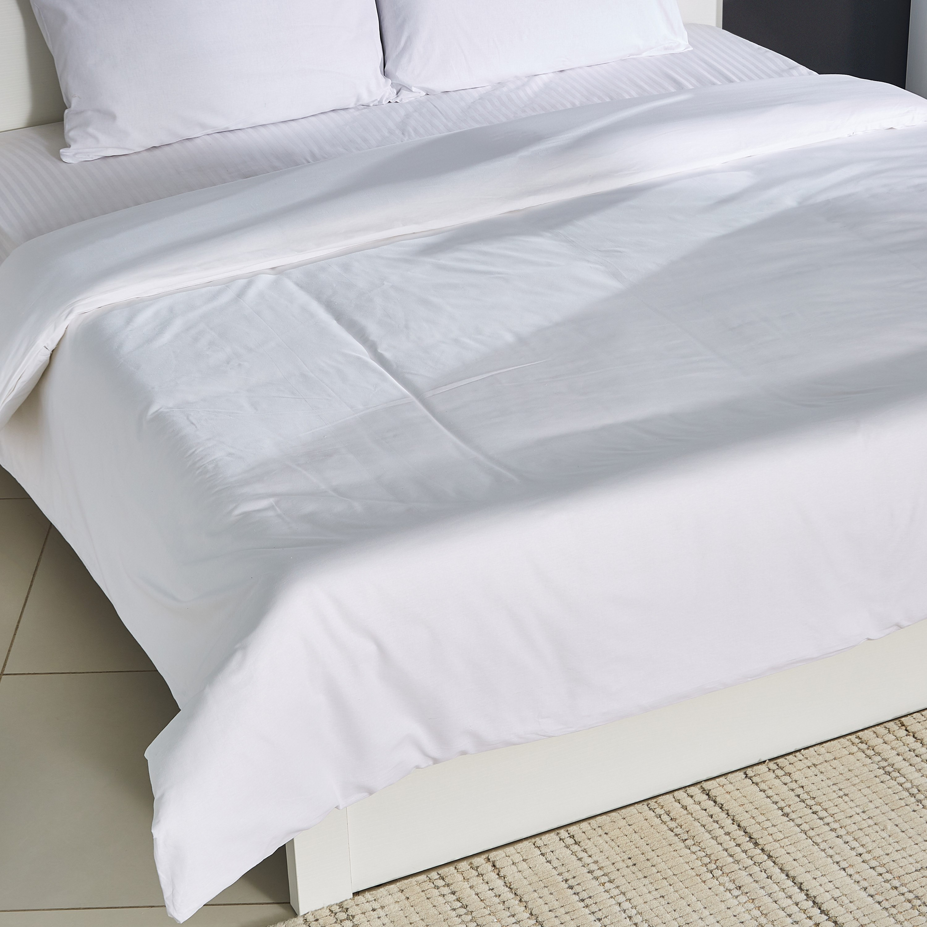 Ballina 3-Piece Solid Cotton Super King Duvet Cover Set - 240x220 cm-hbxhomeware-hbxbedroom-image-3