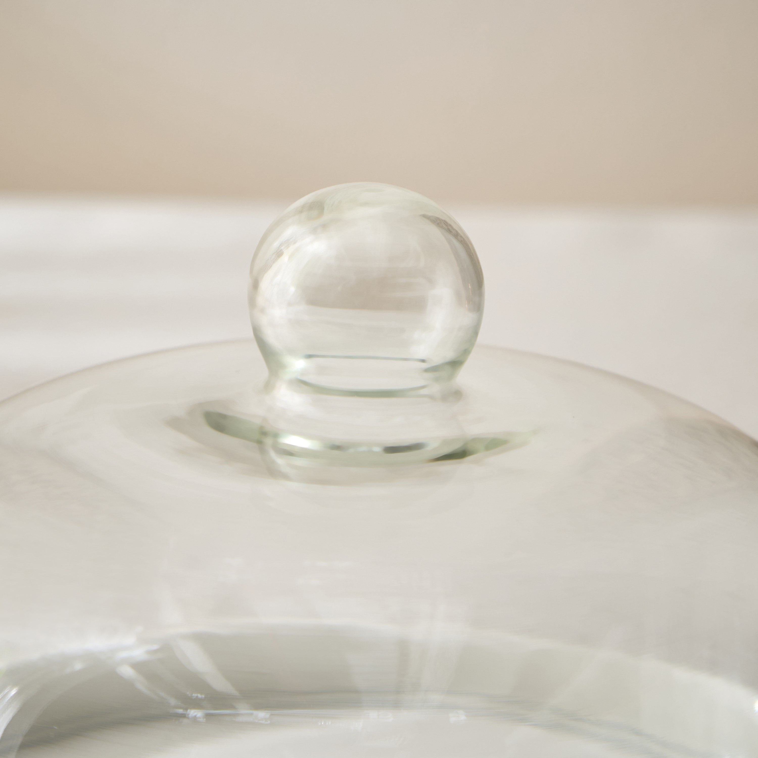 Skyline Mirage Cake Plate with Glass Lid and Stand-hbxdecorandfurnishings-tabletop-serveware-image-4