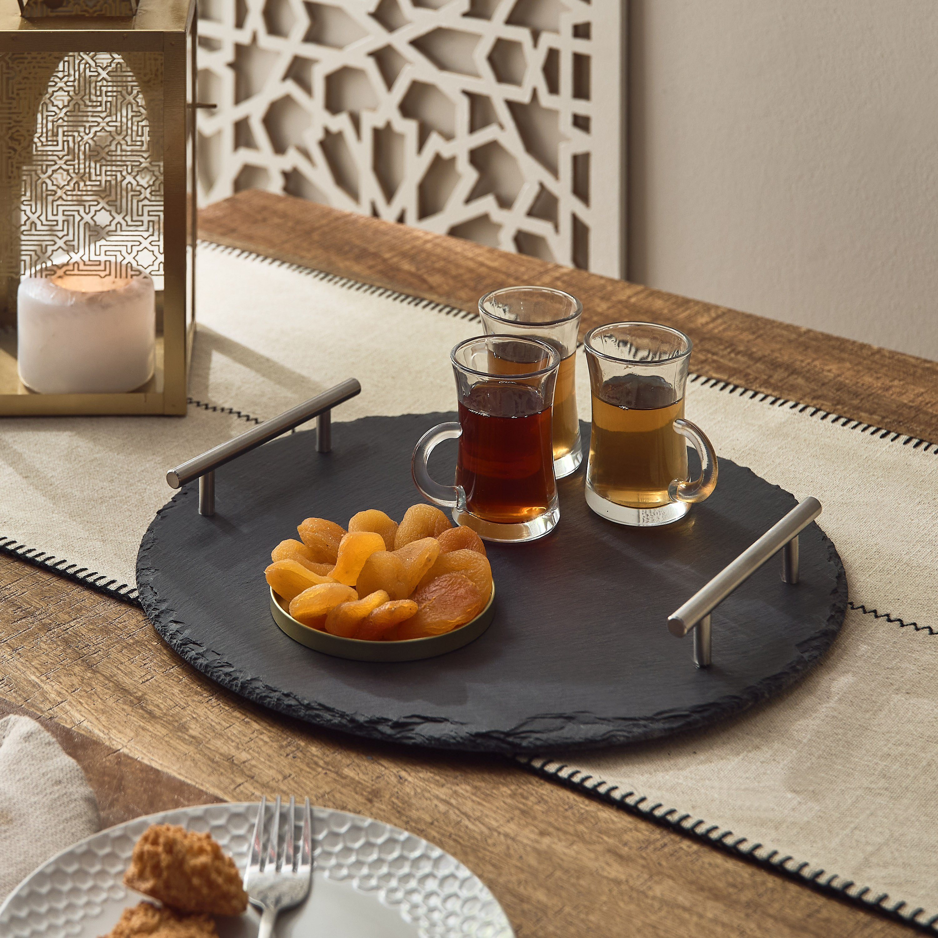 Eden Round Slate Tray with Handle-hbxdecorandfurnishings-tabletop-serveware-image-6