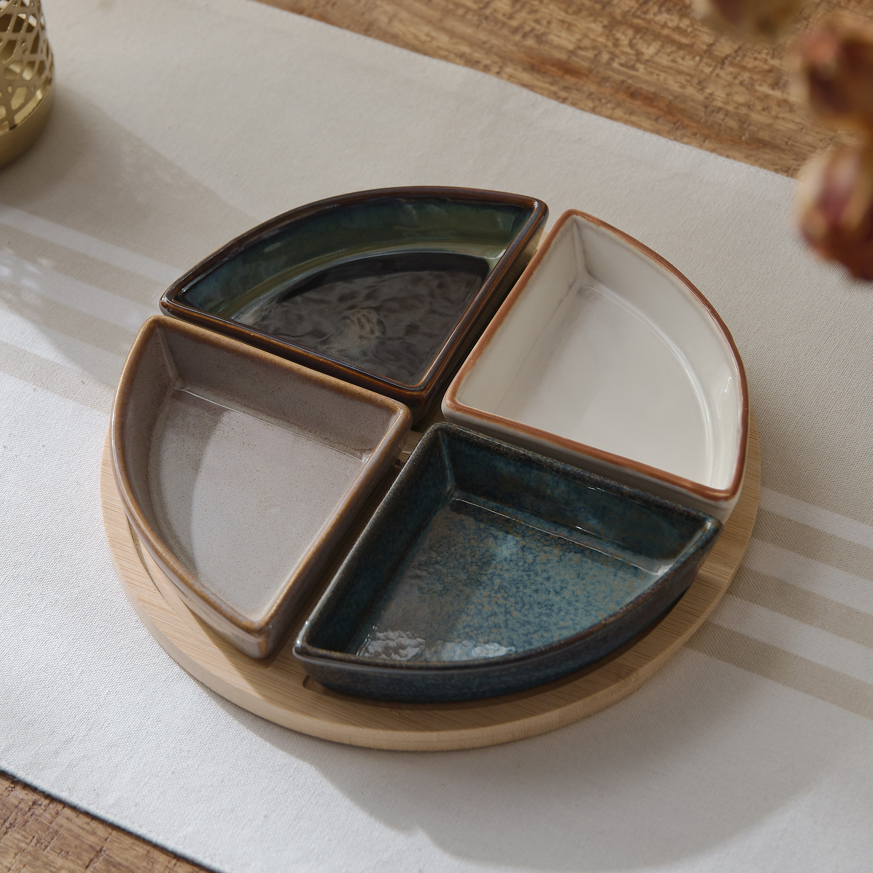 طقم تقديم 4 قطع من إيدن-hbxdecorandfurnishings-tabletop-serveware-image-2
