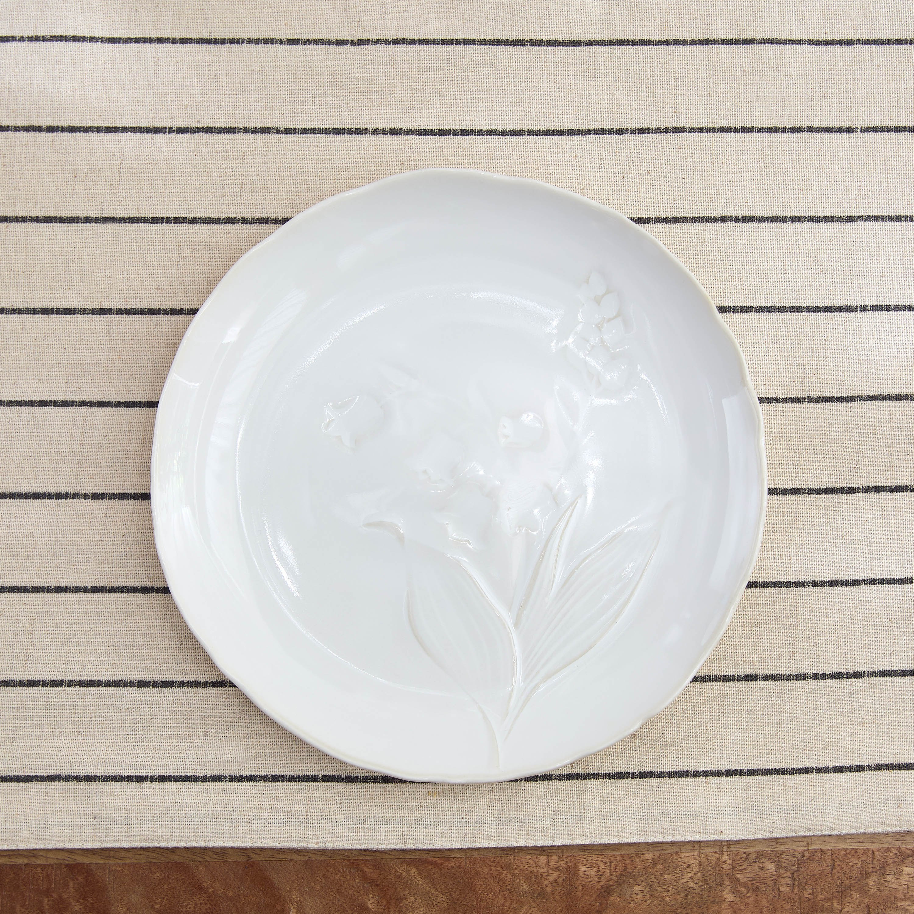 Artful New Bone China Side Plate - 20 cm-hbxdecorandfurnishings-tabletop-crockery-image-2