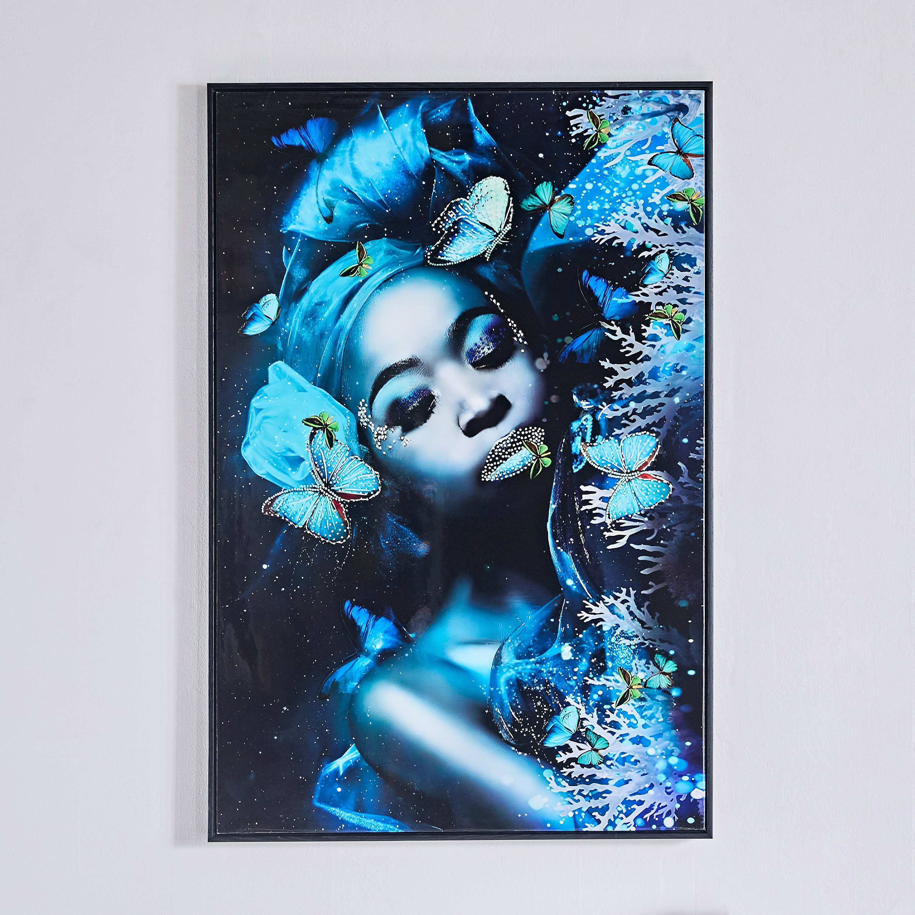Ersel Girl Framed Picture with High Gloss Surface - 60x90x2.8 cm-hbxhomeware-hbxdecorandfurnishings-image-3