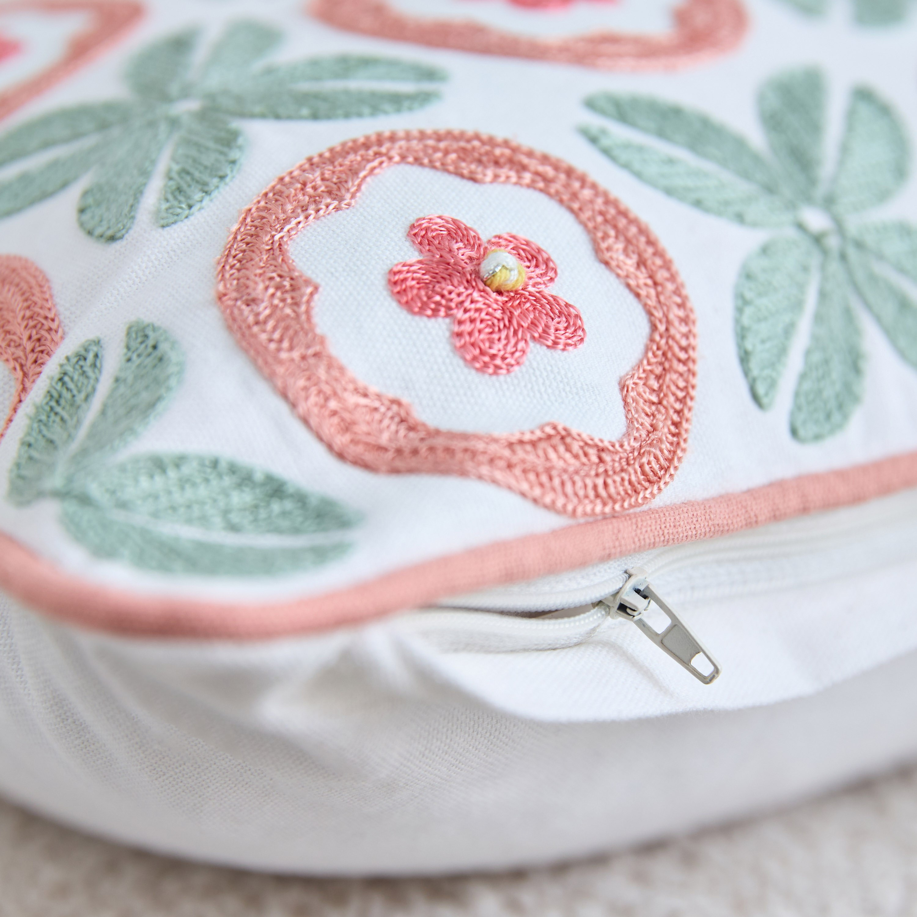 Fest Floral Filled Cushion - 45x45 cm-hbxhomeware-hbxbedroom-image-3
