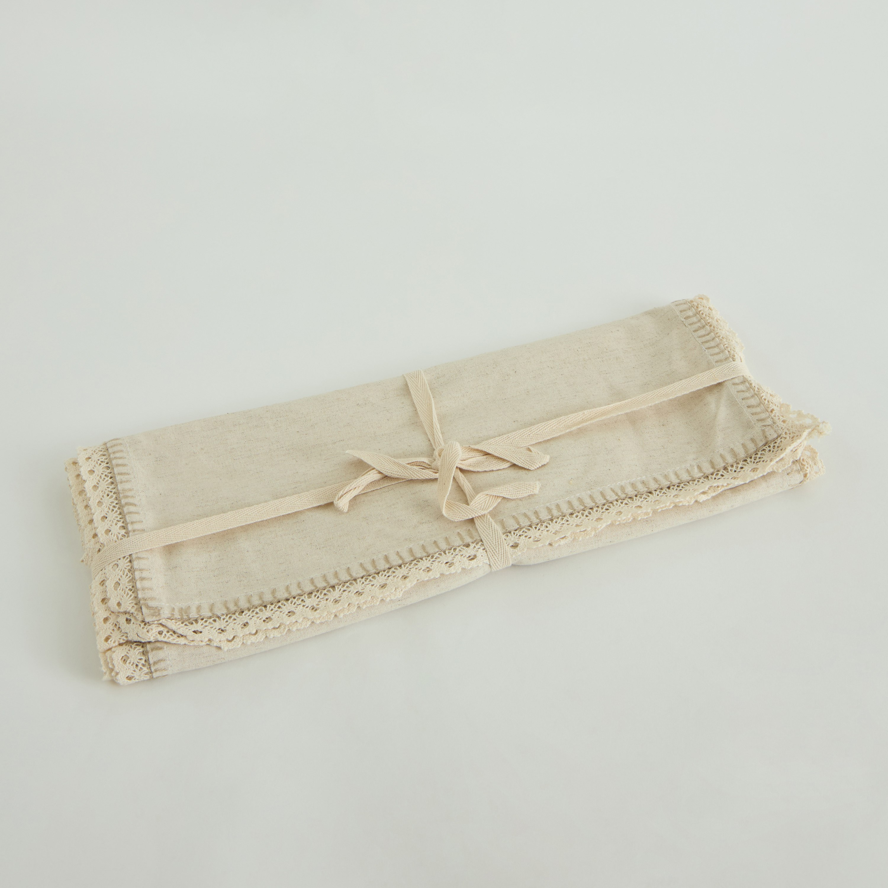Naturio Lace Table Runner - 40x180 cm-hbxhomeware-kitchenware-kitchenlinens-image-6