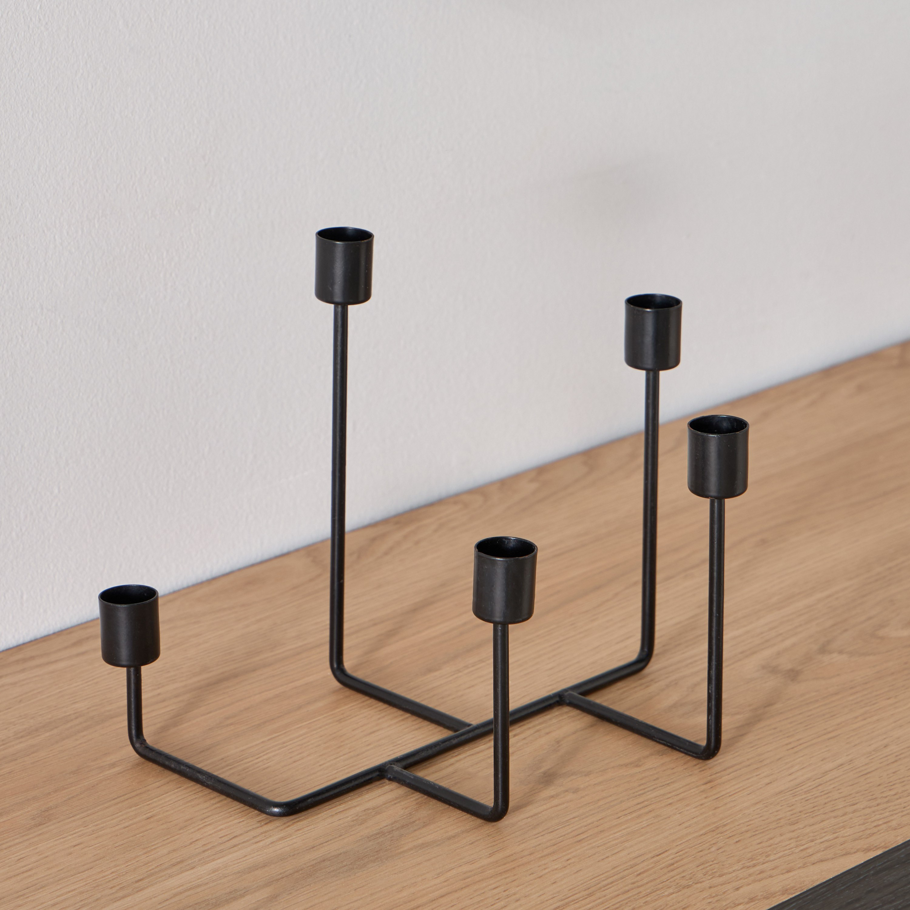 حامل شموع معدن من كالوت - 21x18x19.5 سم-hbxlivingroom-decorandaccessories-candleholders-image-2