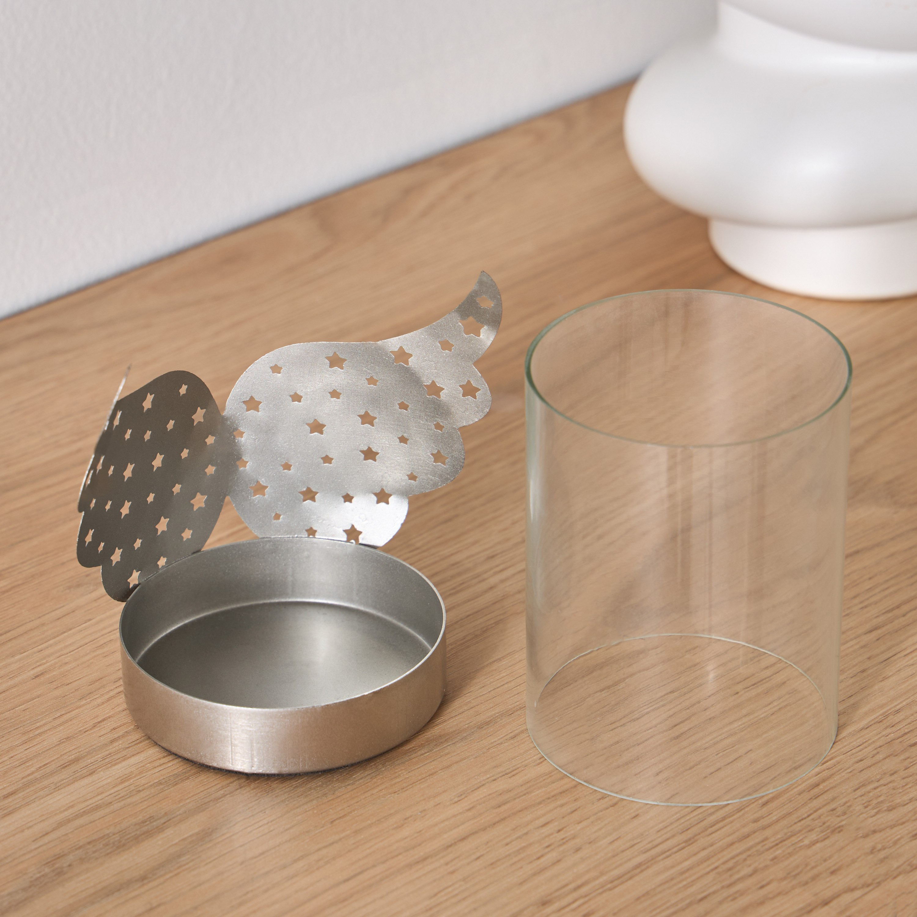 Calot Metal Angel Votive with Glass - 14x8x11 cm-hbxlivingroom-decorandaccessories-candleholders-image-3