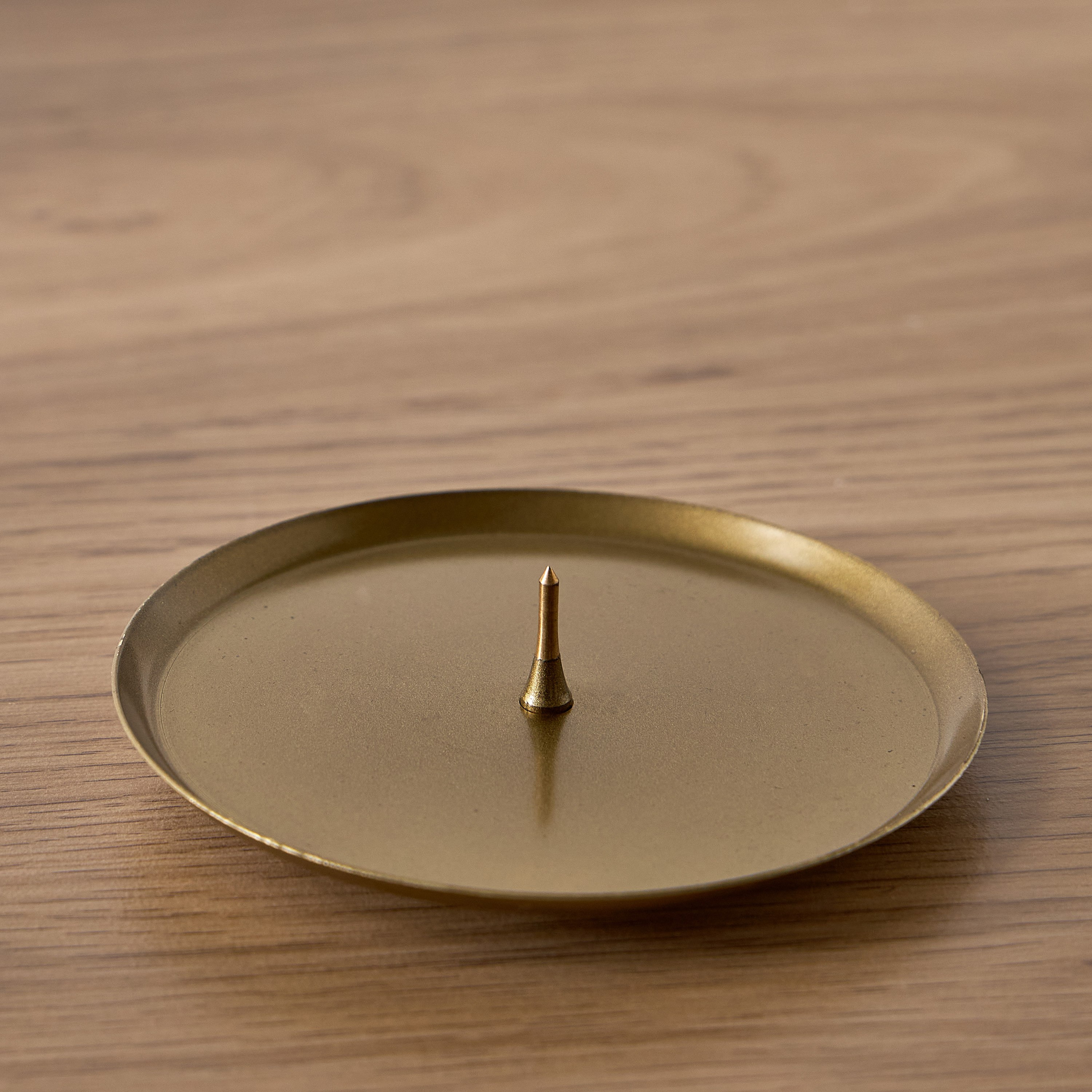 Calot Antique Brass Metal Tealight Stand - 10x10x1 cm-hbxlivingroom-decorandaccessories-candleholders-image-2