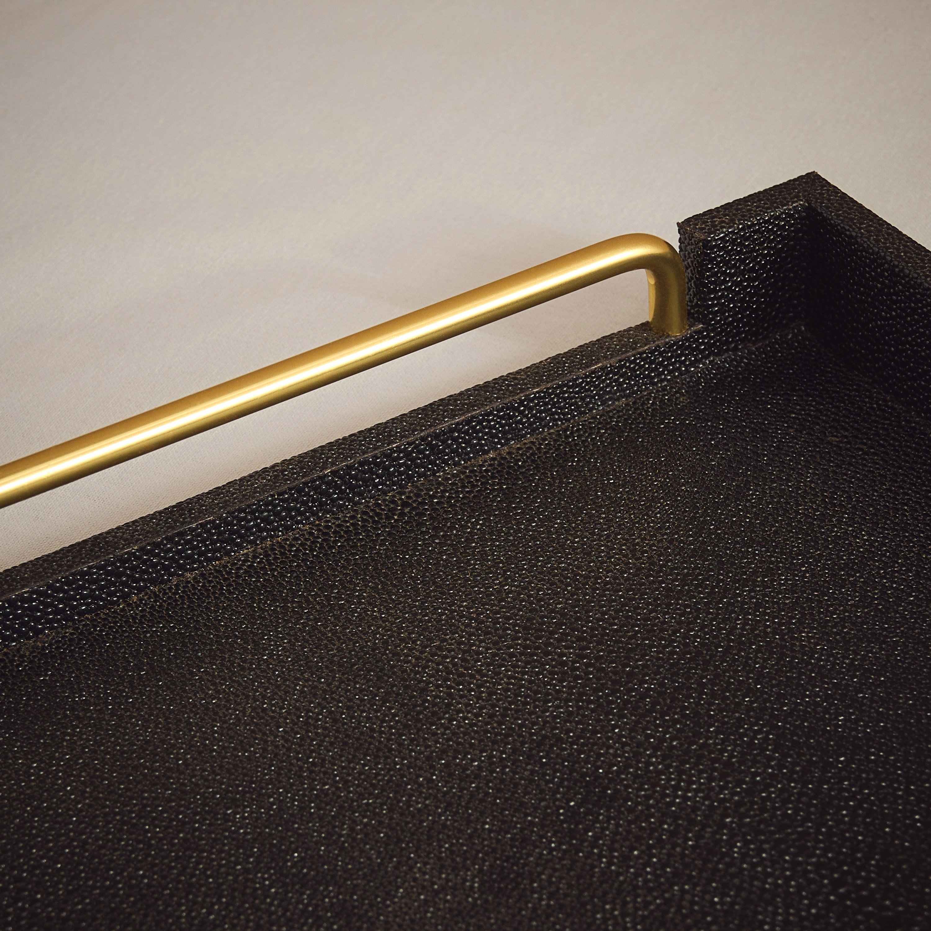 Dorothy Wooden Tray - 45 cm-hbxdecorandfurnishings-tabletop-serveware-image-3
