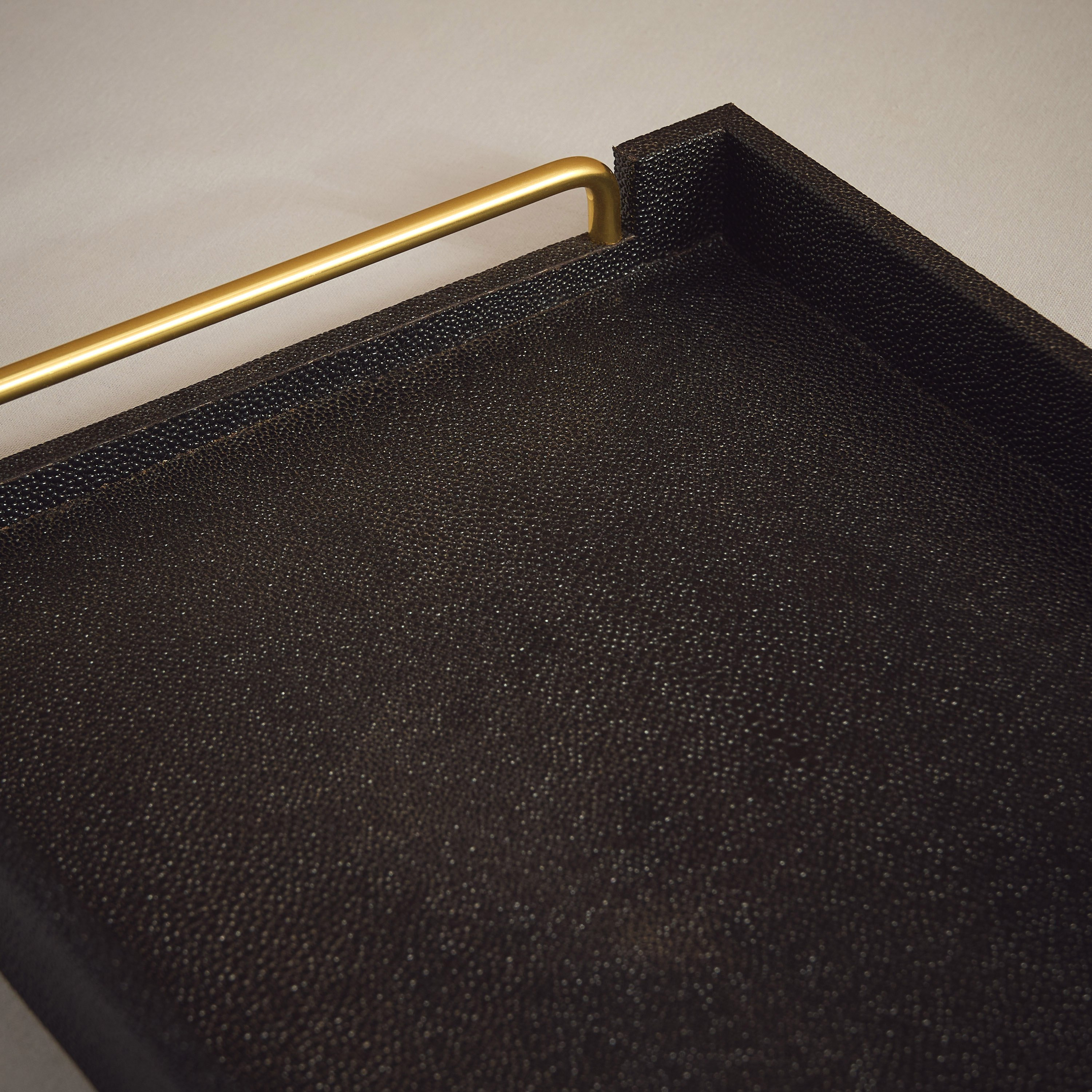 Dorothy Wooden Tray-hbxdecorandfurnishings-tabletop-serveware-image-3
