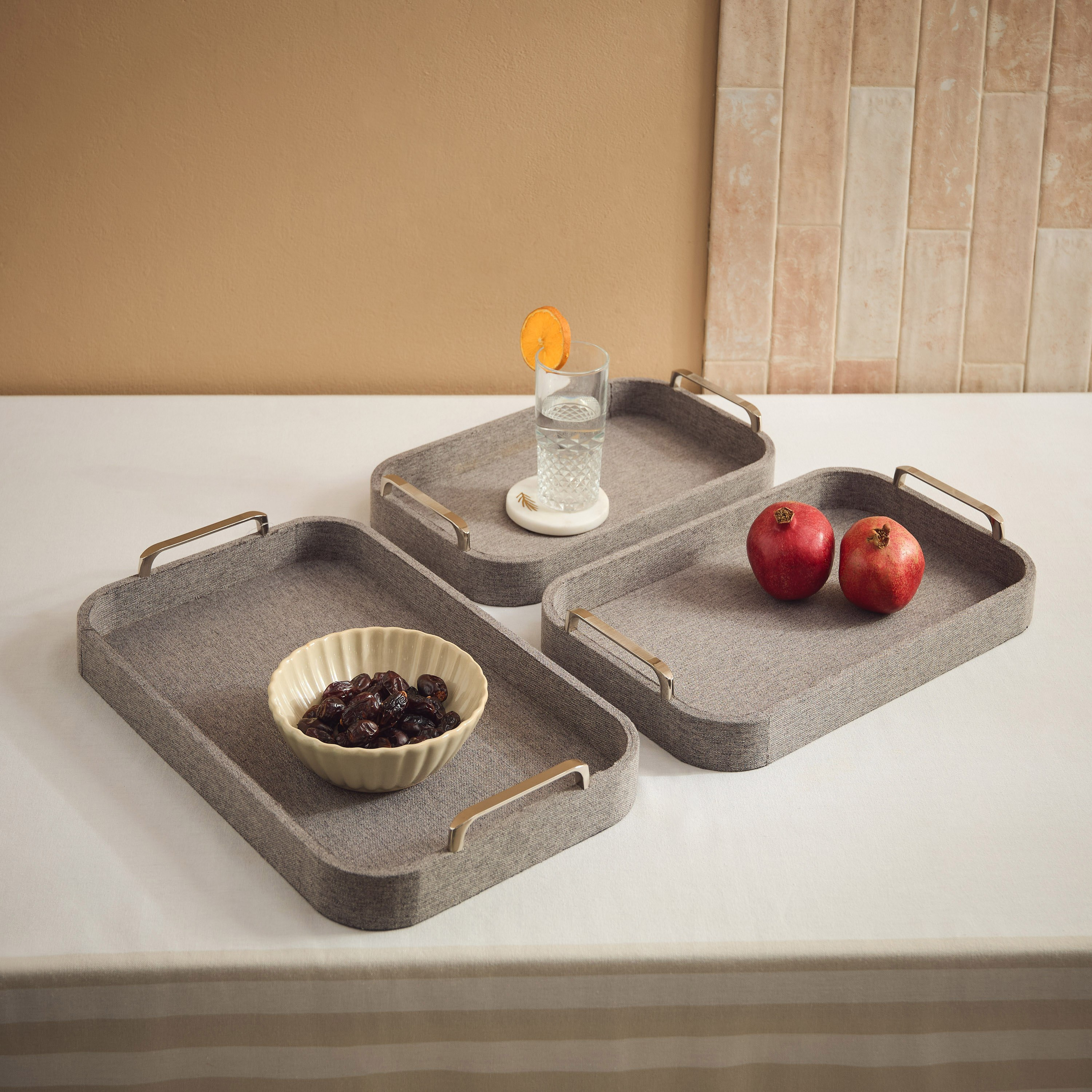 مجموعة صواني تقديم خشب 3 قطع - دوروثي-hbxdecorandfurnishings-tabletop-serveware-image-1