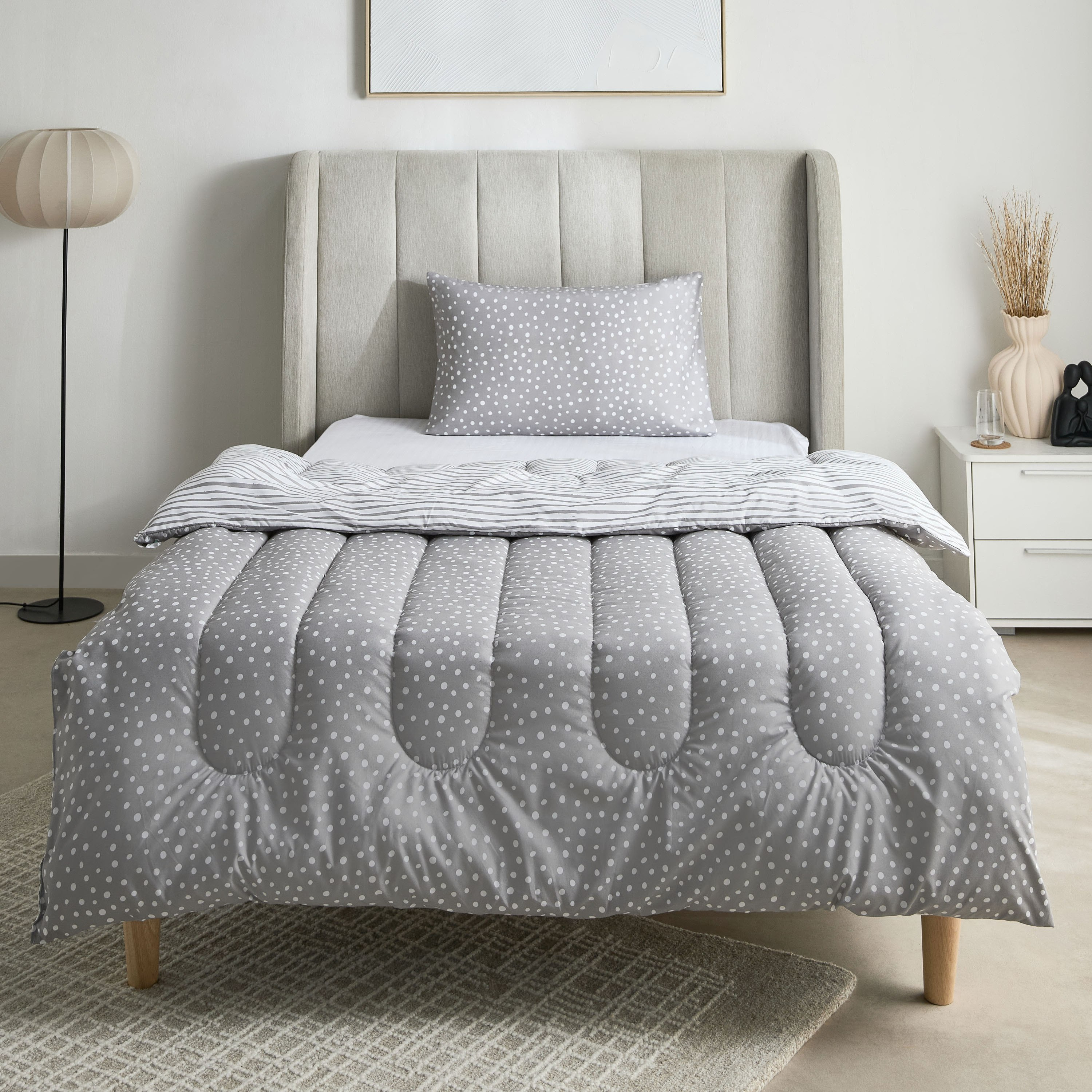 طقم لحاف توين ألياف دقيقة بطبعات قطعتين من أونتاريو- 160x220 سم-hbxhomeware-hbxbedroom-image-3