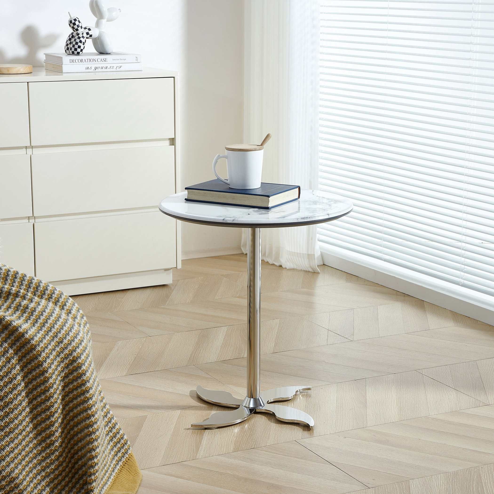 طاولة زينة بسطح حجر متكلس من سنتارا-hbxfurniture-livingroom-endtables-image-2