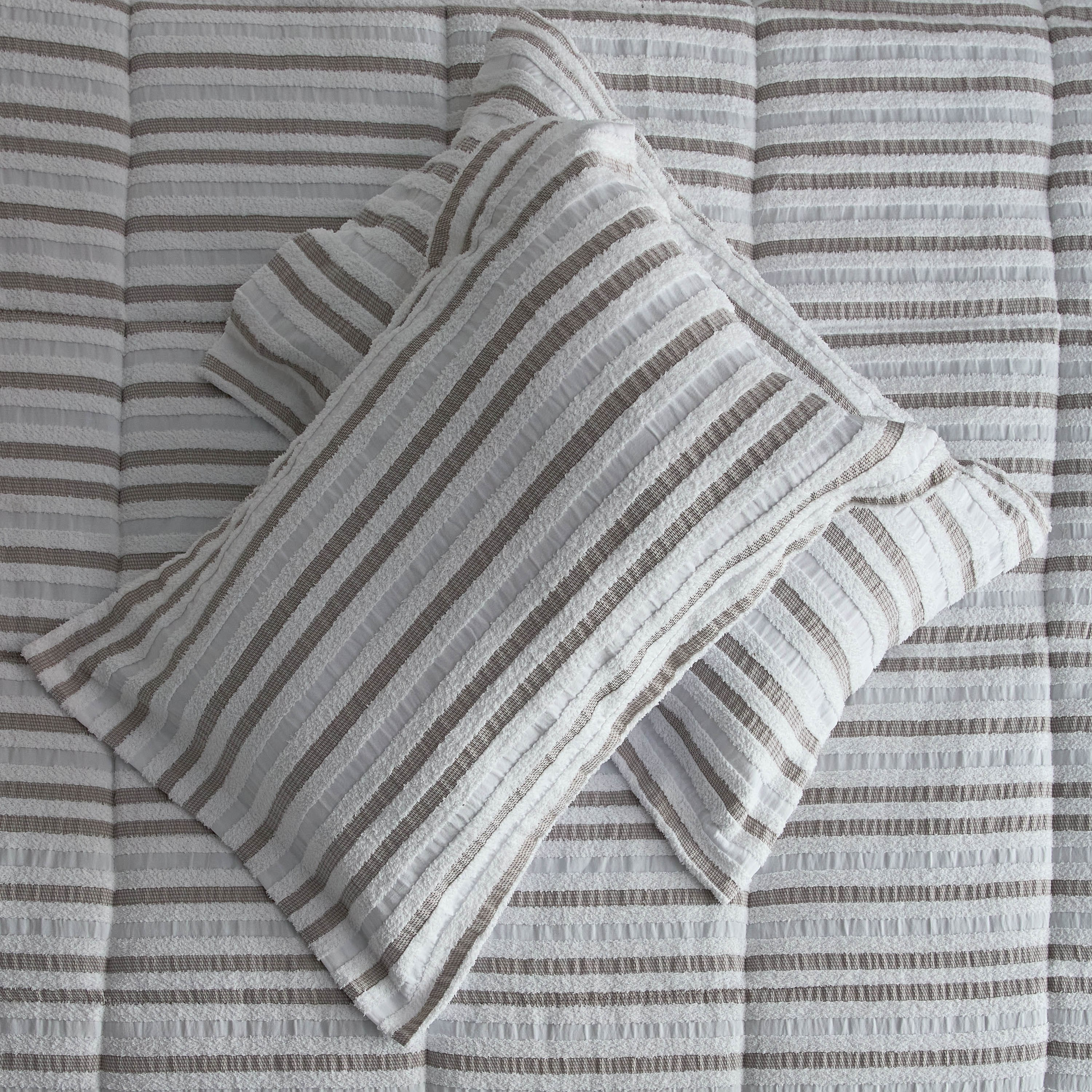 Mersin 6-Piece Velori Stripe Tufted BIAB King Comforter Set - 220x240 cm-hbxhomeware-hbxbedroom-image-10
